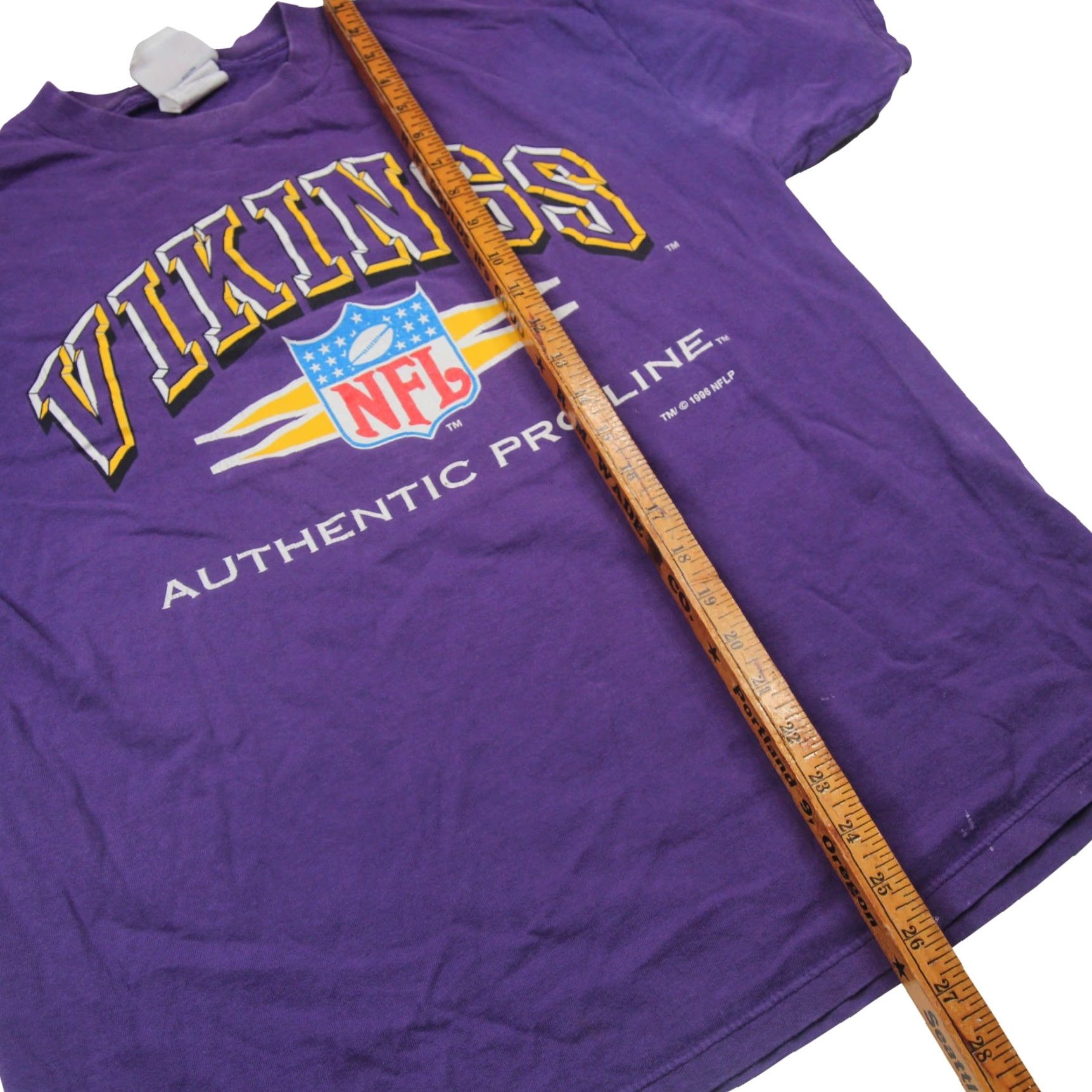 Logo Athletic VINTAGE 1996 Logo Athletics Minnesota Vikings Mens T-Shirt Purple Large graphic Shirt Size US L / EU 52-54 / 3 - 7 Thumbnail