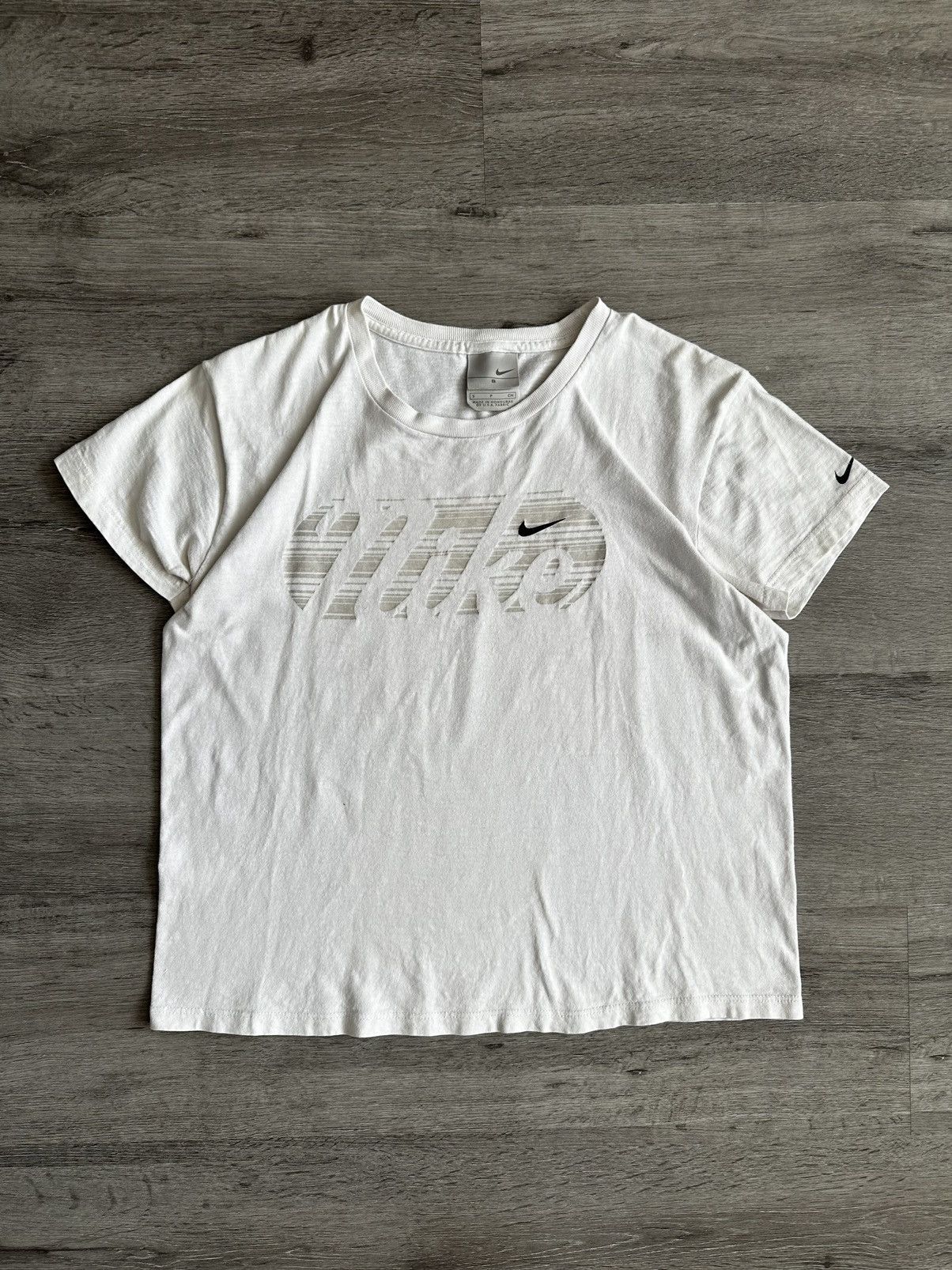 Nike × Vintage Y2K Nike Grey Tag Shirt Size US S / EU 44-46 / 1 - 1 Thumbnail
