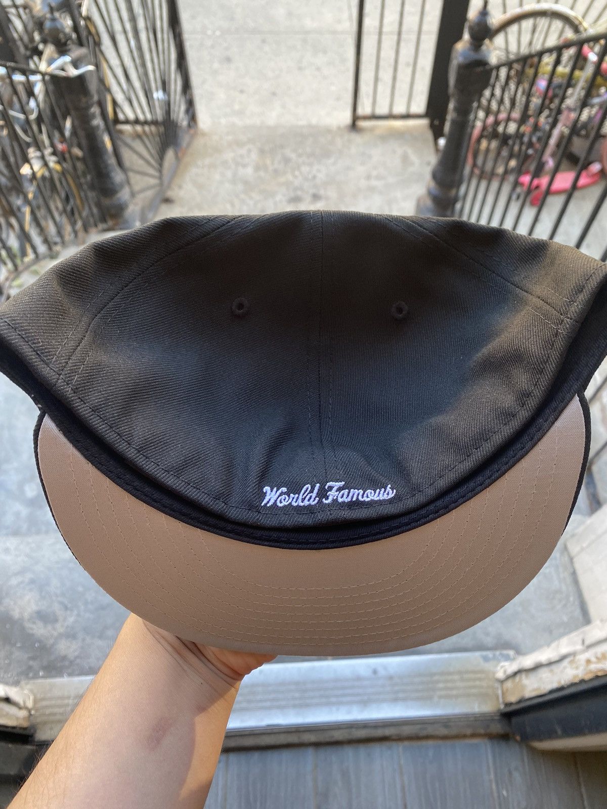 Supreme Supreme New Era Breast Cancer Awareness Box Logo Fitted 75/8 Size ONE SIZE - 4 Thumbnail