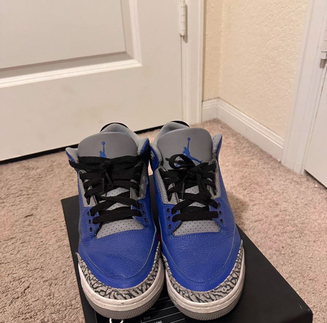 Jordan Brand Jordan 3 Size US 10 / EU 43 - 2 Thumbnail