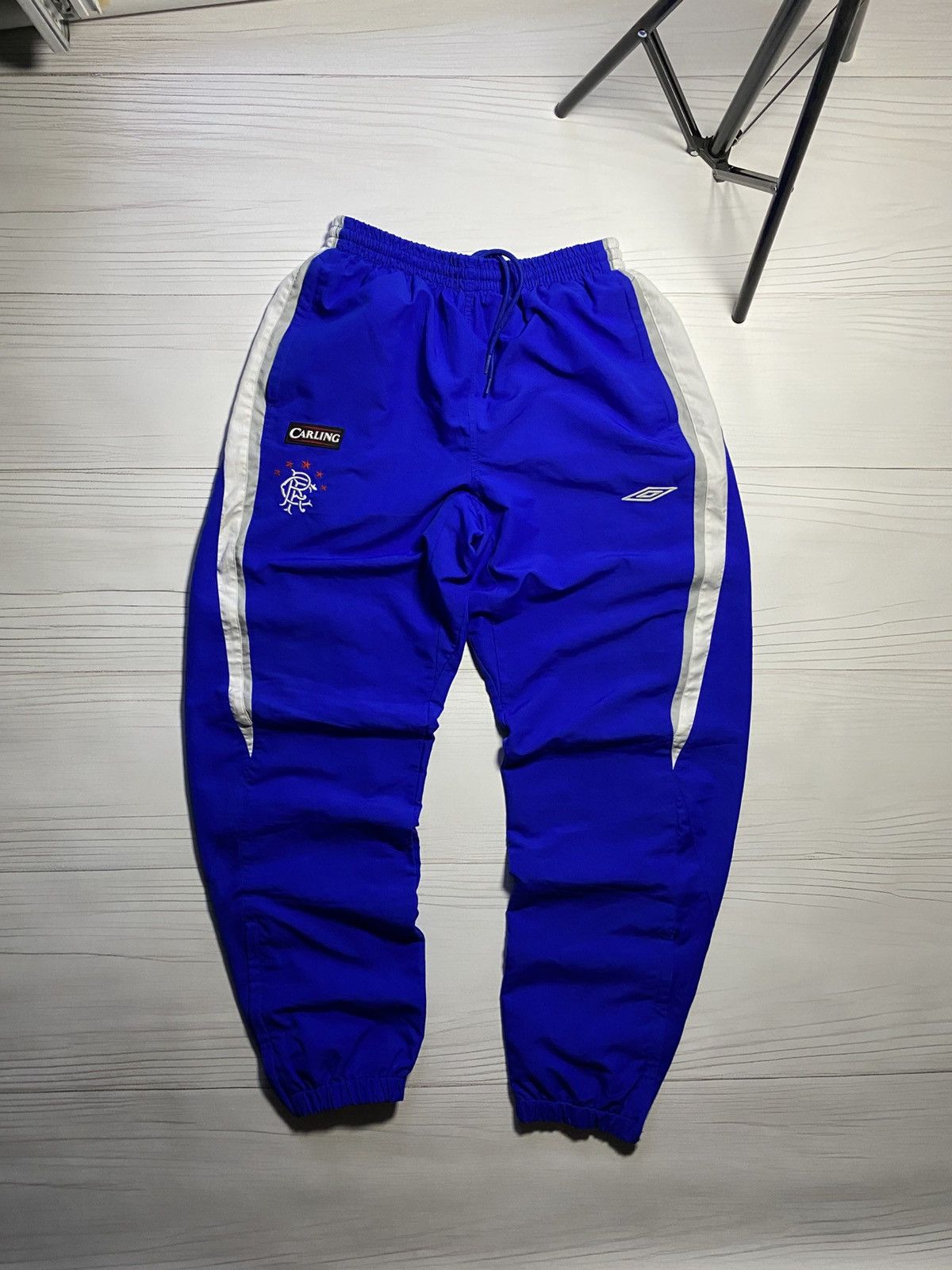 Umbro × Vintage Vintage Umbro Glasgow Rangers training baggy fit y2k pants Size US 34 / EU 50 - 1 Thumbnail