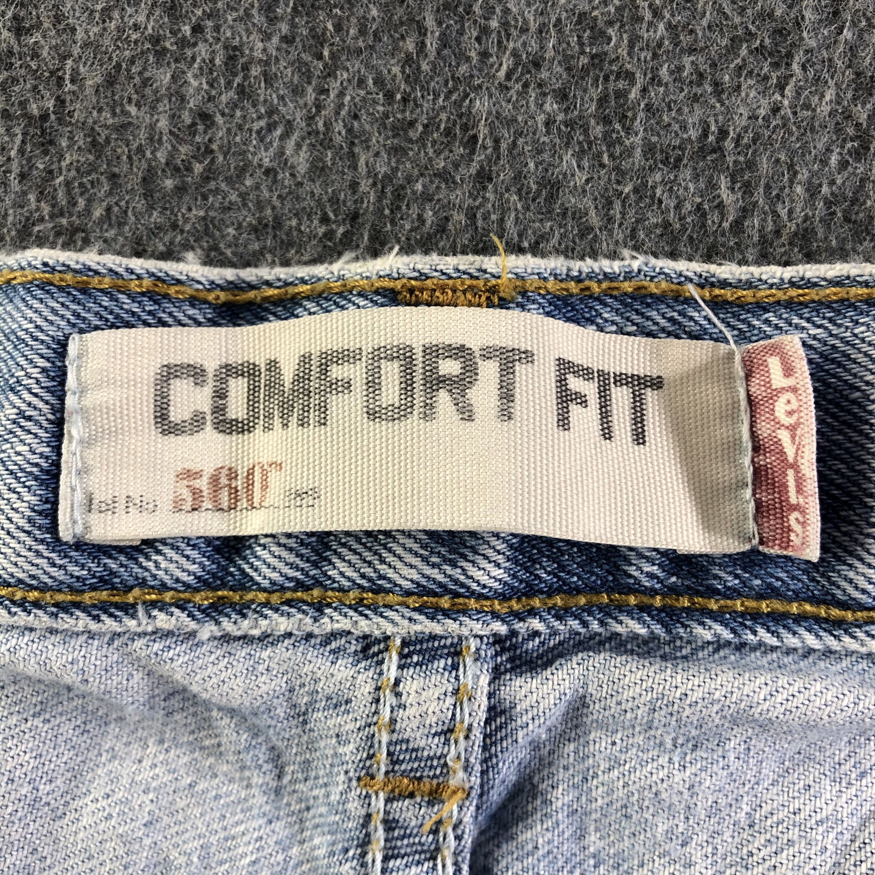 Levi's Vintage Light Wash Levis 560 Jeans-J4114 Size US 35 - 11 Thumbnail