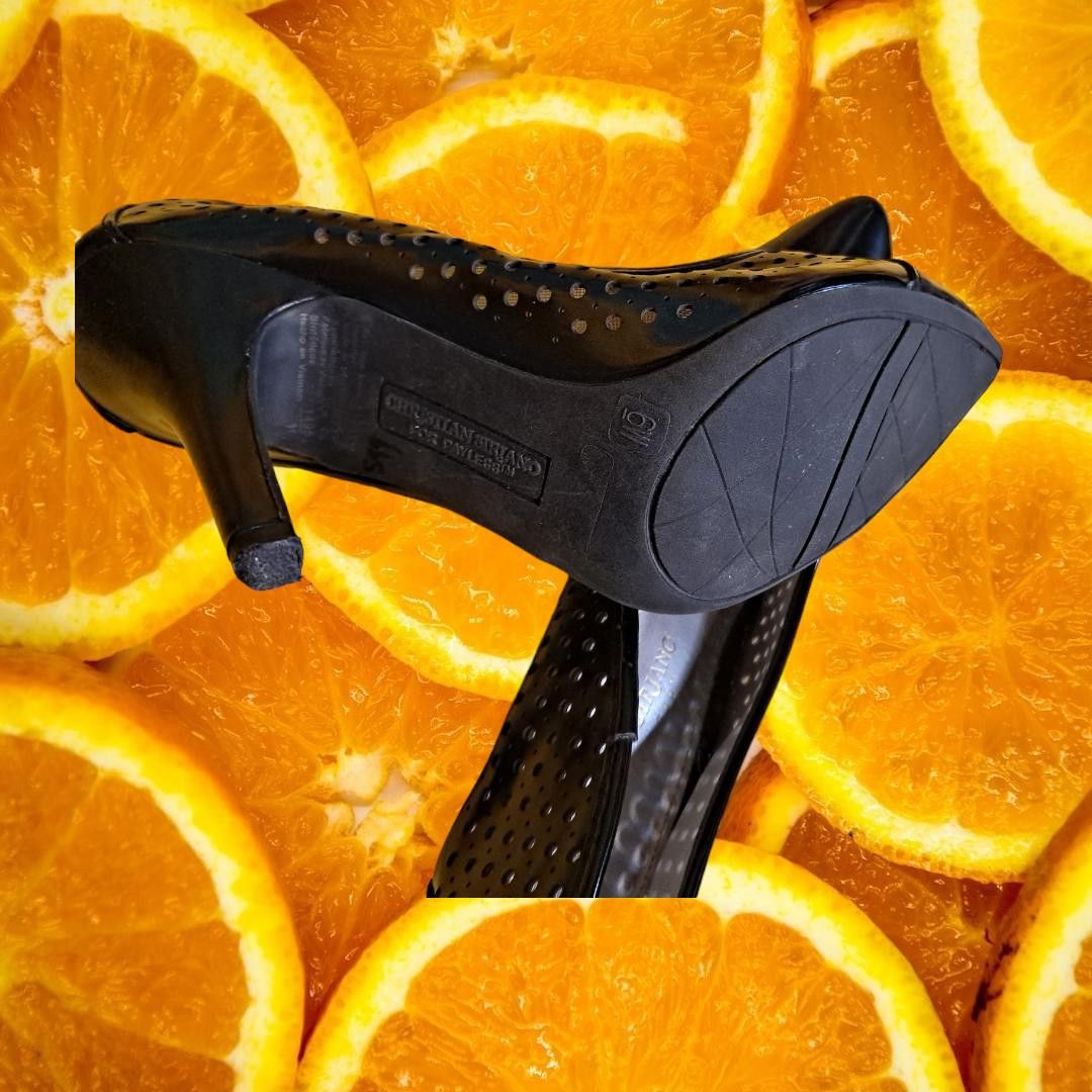 Other Christian Siriano Black heels with Decorative Holes Size 6W Size US 6 / IT 36 - 8 Thumbnail