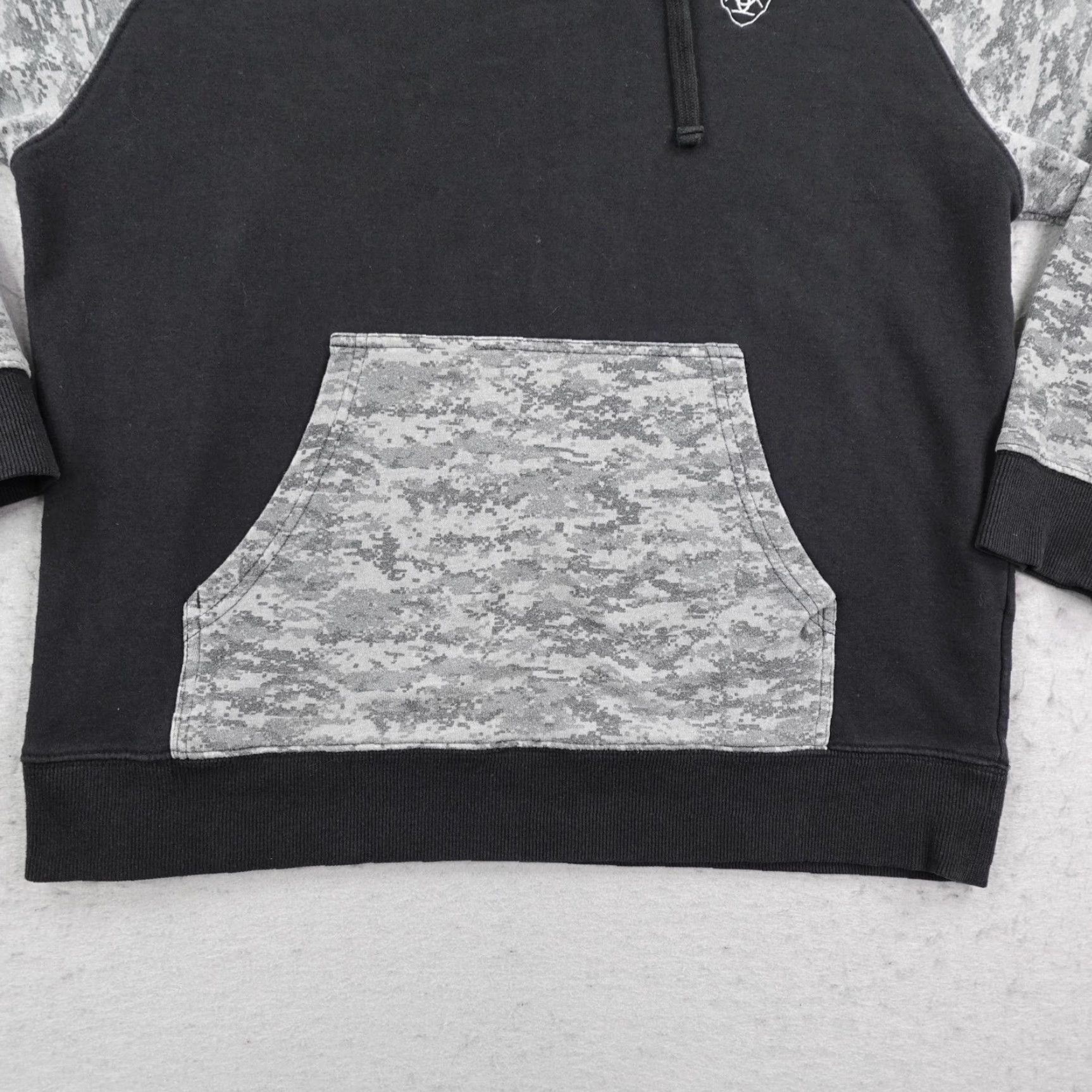 Ariat Ariat Hoodie Mens Medium Gray Black Camo USA Flag Patch Sweatshirt Pullover Size US M / EU 48-50 / 2 - 5 Thumbnail