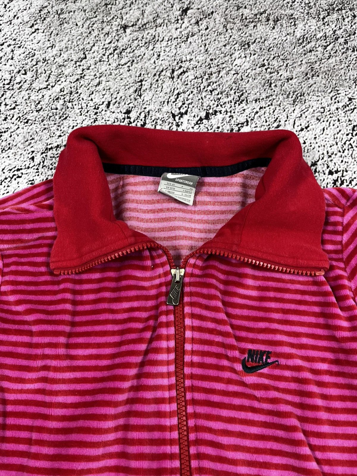 Nike VINTAGE Y2K Nike Velour Striped Zip Up wms Jacket size S Size S / US 4 / IT 40 - 4 Thumbnail