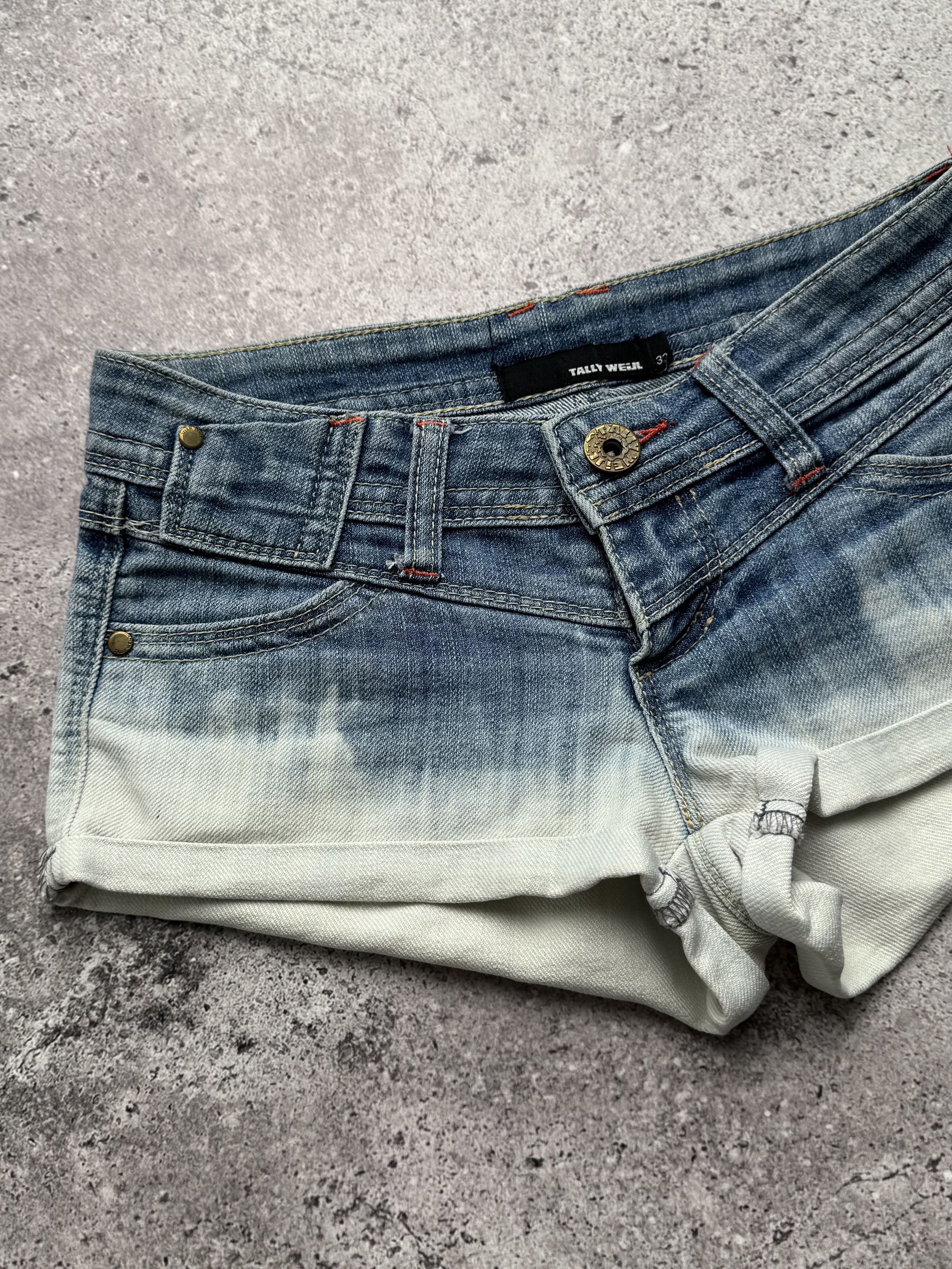 Vintage Vintage Denim Gradient Mini Shorts (E8) Size 26" / US 2 / IT 38 - 2 Thumbnail