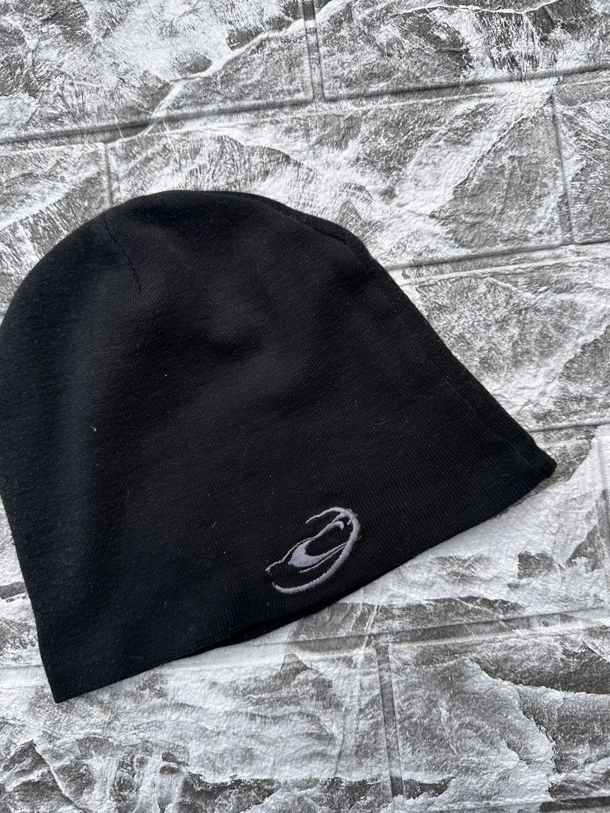 O'Neill VINTAGE 90S O’NEILL USA BEANIE SKATE SURF BLACK Y2K EDGE Size ONE SIZE - 5 Thumbnail