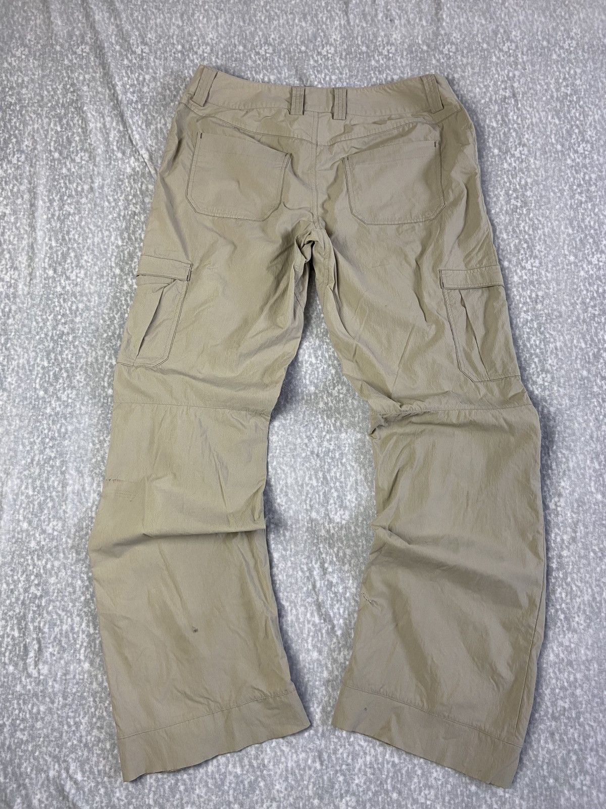 Arc'teryx Vintage Arc'teryx Gorpcore Cargo Pants Size 30" / US 8 / IT 44 - 5 Thumbnail