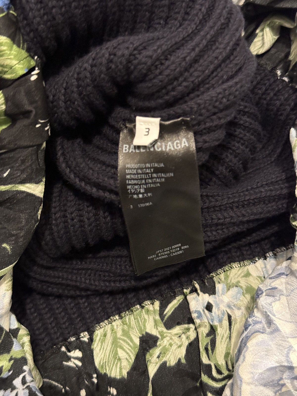 Balenciaga *RARE* BALENCIAGA DEMNA OVERSIZED LAYERED TROMPE OEIL FLORAL Size L / US 10 / IT 46 - 13 Thumbnail