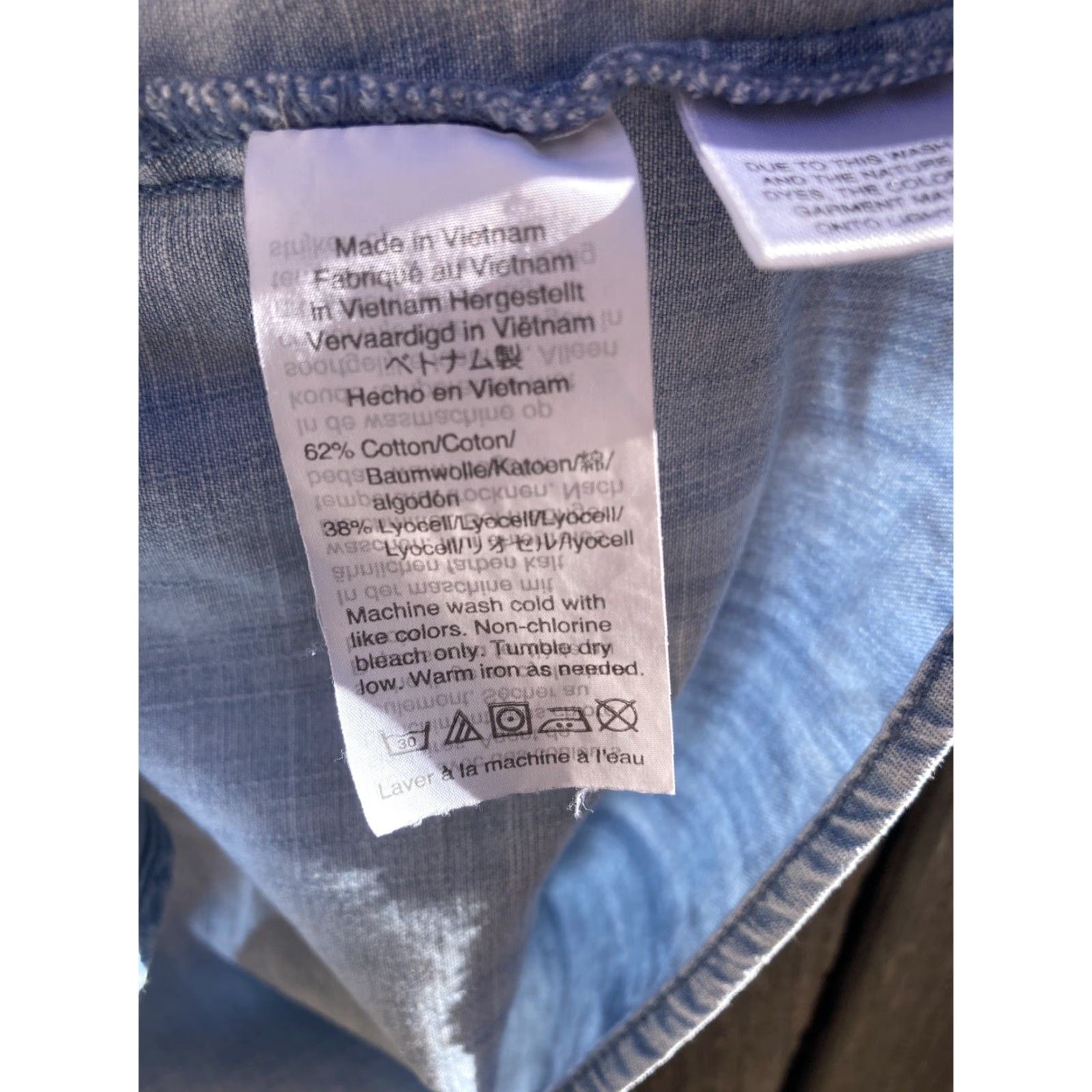 Madewell Madewell Button-Up Shirt Women's Blue Solid SS M Light Open Cowboy Workwear Size M / US 6-8 / IT 42-44 - 5 Thumbnail