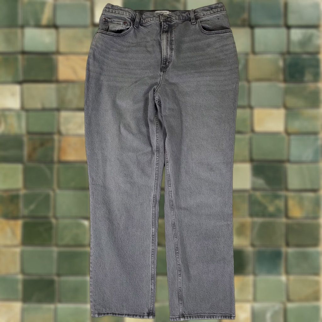 Abercrombie & Fitch Abercrombie & Fitch Jeans 90s Gray Womens 36 x 30 Plus Inseam 30 Straight Jeans Womens Mens? Size 25" / US 0 / IT 36 - 1 Thumbnail