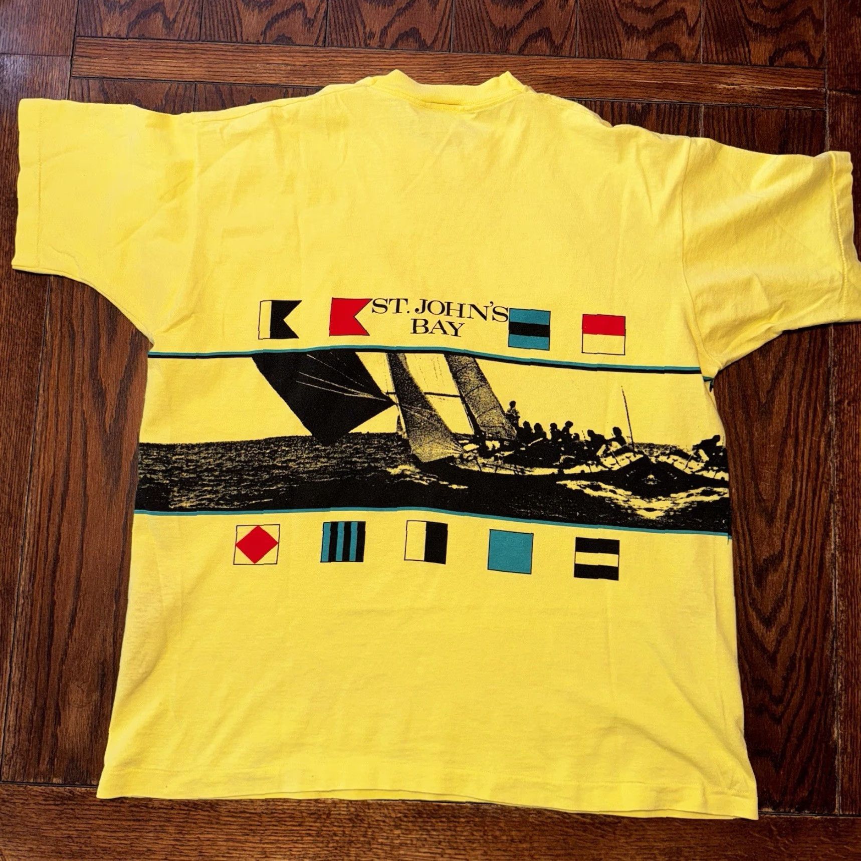 Vintage VINTAGE St. Johns Bay T-Shirt Sailing XL Yellow Graphic 90s USA Men Size US XL / EU 56 / 4 - 3 Thumbnail