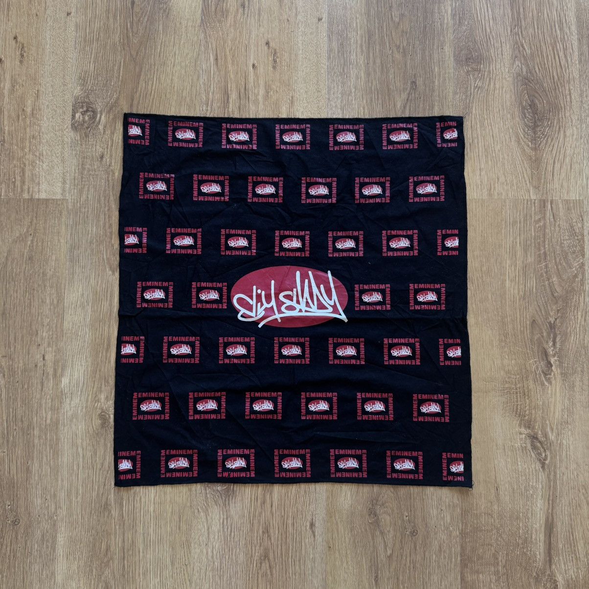 Eminem Eminem vintage shawl Size ONE SIZE - 1 Thumbnail