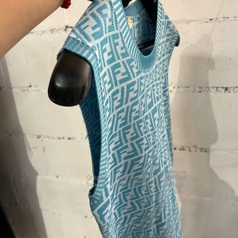 Fendi Fendi Classic FF full print design Size M / US 6-8 / IT 42-44 - 3 Thumbnail