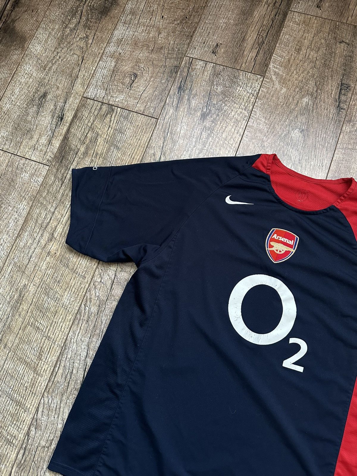 Nike 2005/06 Nike Arsenal Total 90 ‘Distressed’ Training Jersey Size US L / EU 52-54 / 3 - 3 Thumbnail