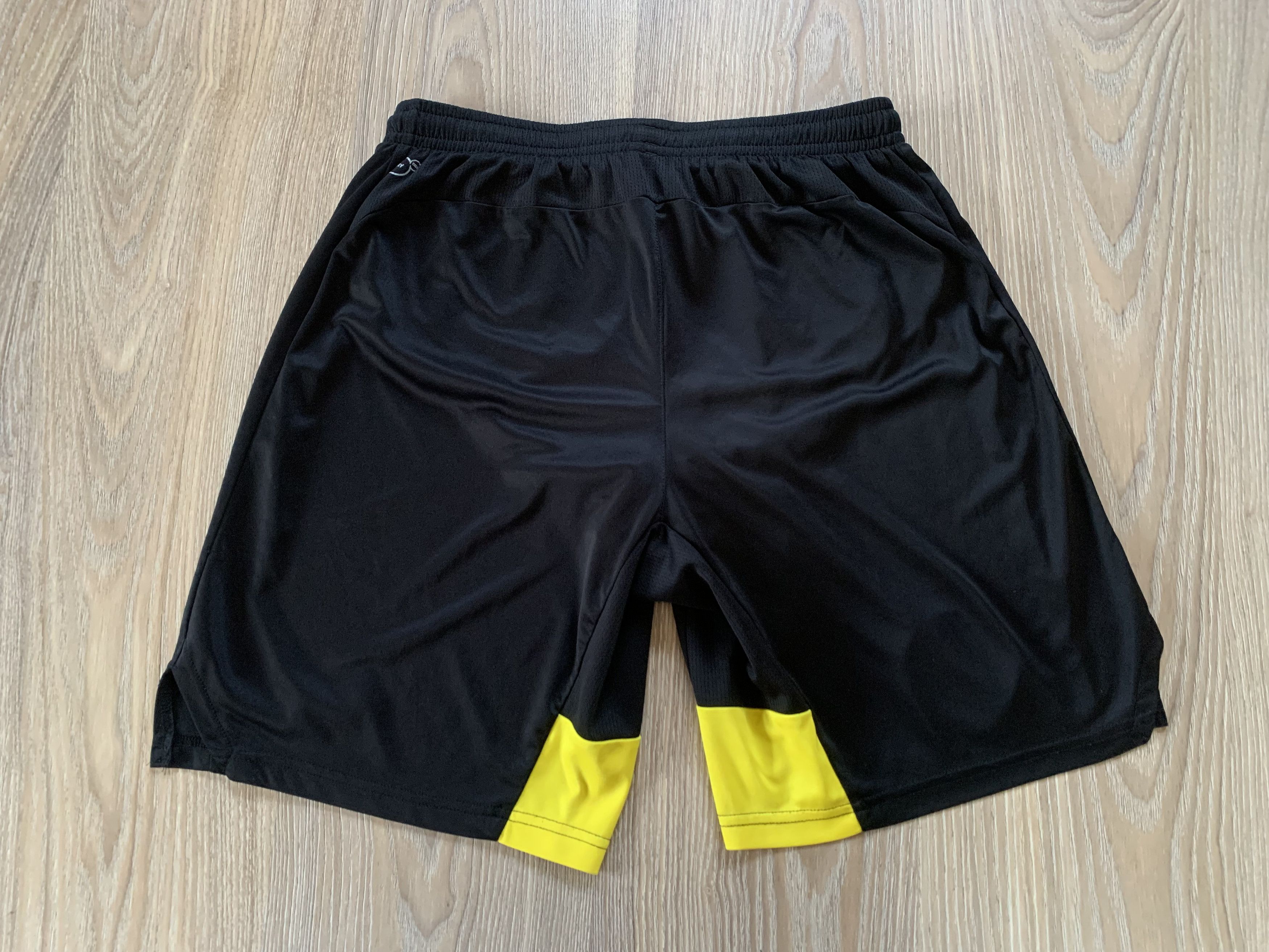 Puma Puma Borussia Dortmund Home Kit Soccer Shorts Size US 32 / EU 48 - 4 Thumbnail