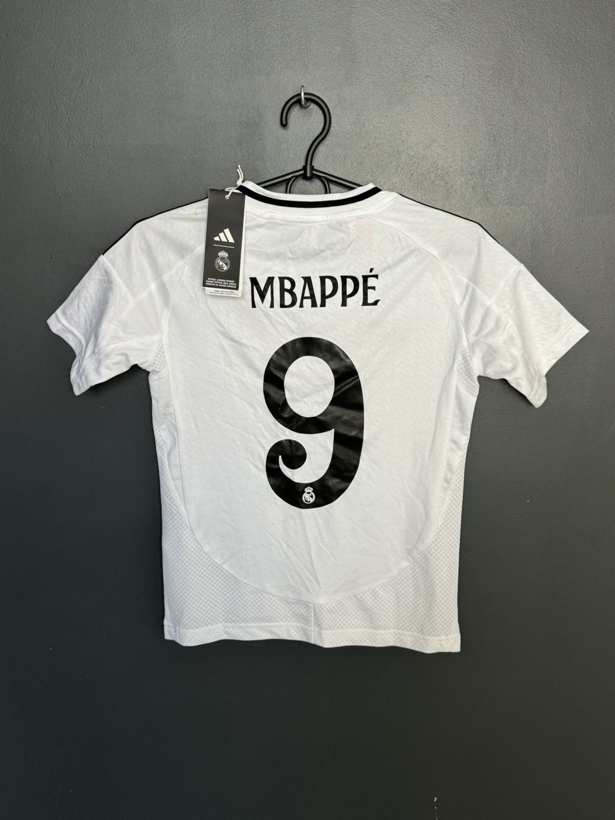 Adidas KIDS New Real Madrid 24/25 Home Mbappe Football Jersey Size US XS / EU 42 / 0 - 1 Thumbnail