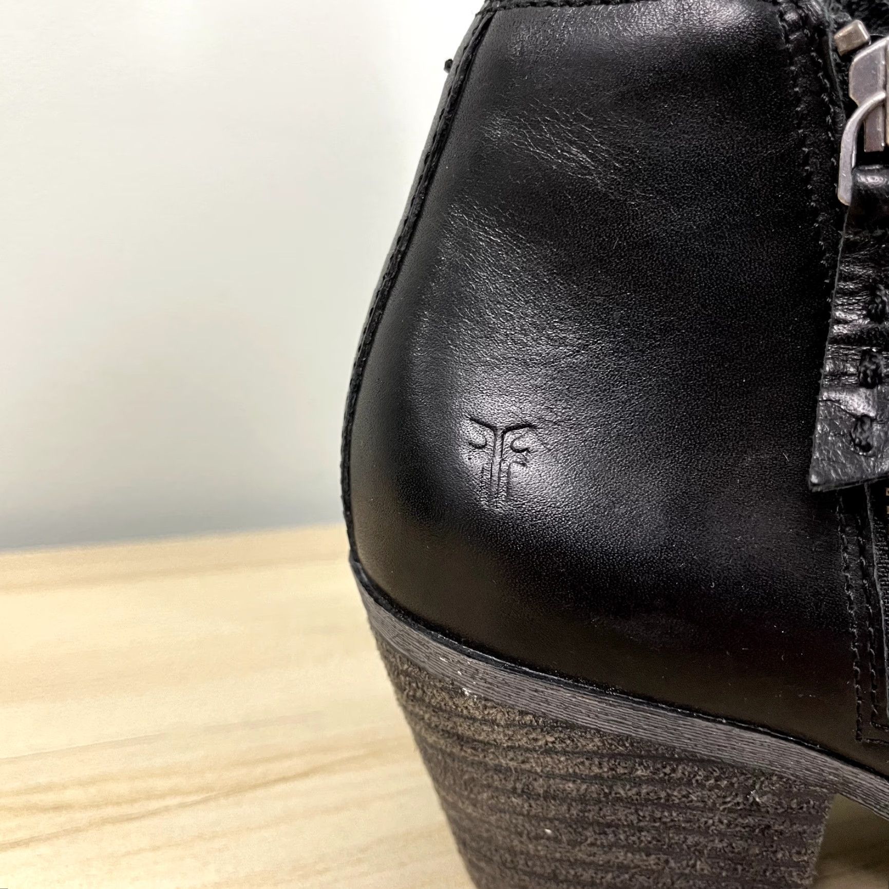 Frye FRYE Boots Womens Size 7.5 M Sacha Rustic Booties Black Leather Ankle Dual Zip Boots Western Women Size US 8 / IT 38 - 4 Thumbnail