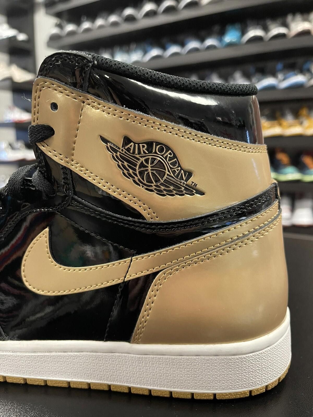 Jordan Brand Size 12 - Air Jordan 1 Retro High OG NRG Gold Top 3 “2017” Size US 12 / EU 45 - 5 Thumbnail