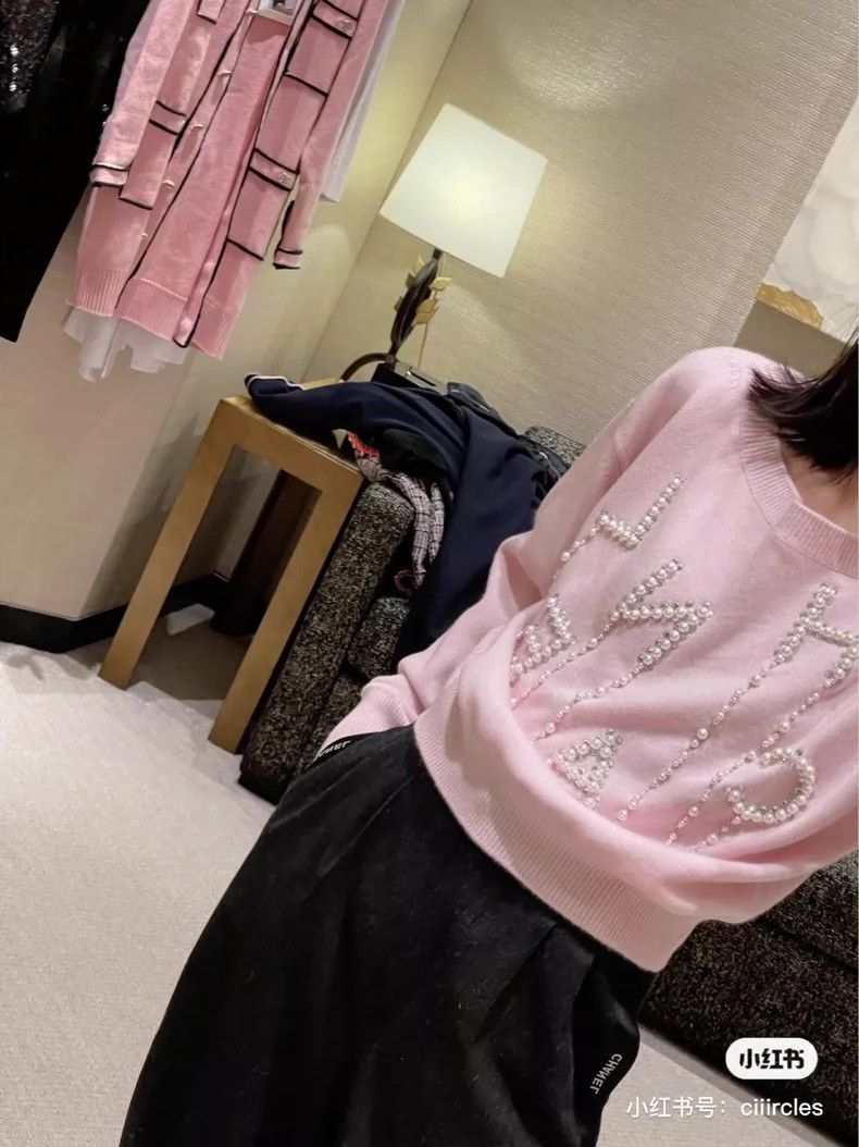 Chanel Chanel Pink pearl sweater Size XXS / US 00 / IT 34 - 8 Thumbnail