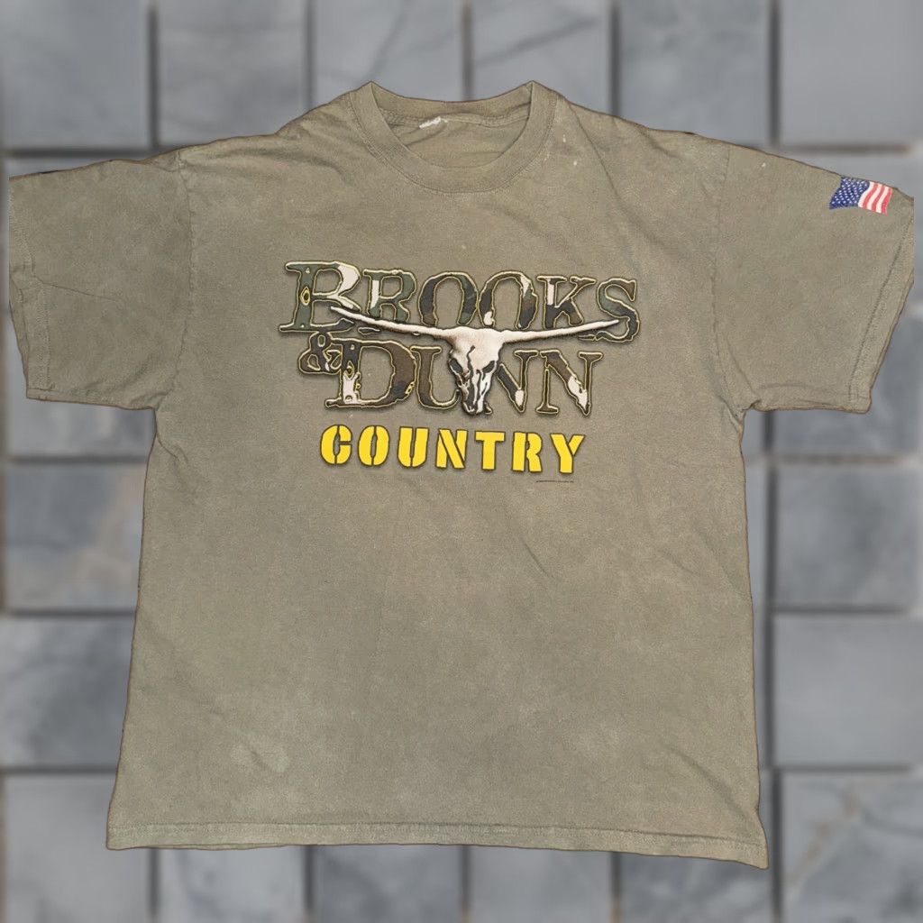Realtree Brooks And Dunn Country Real Tree Olive Green T-Shirt Camouflage L Men USA Camouflage Tee 21x25 Large Womens/Mens Size US L / EU 52-54 / 3 - 1 Thumbnail