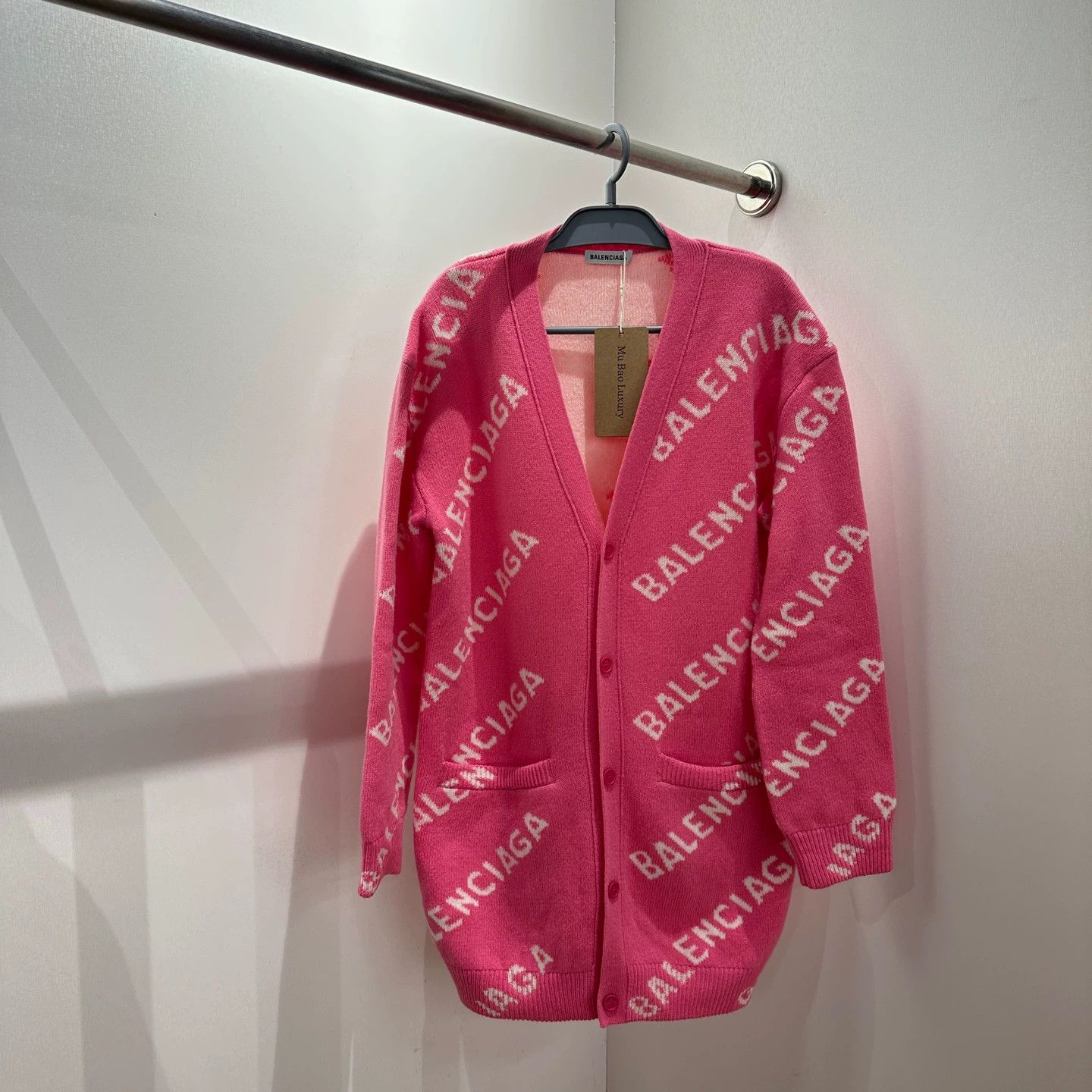 Balenciaga BALENCIAGA apr666 all-over slogan knit cardigan M wool Size M / US 6-8 / IT 42-44 - 1 Thumbnail