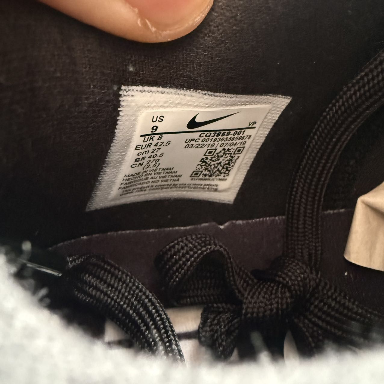 Nike × Undefeated Kobe 4 PROTRO UNDFTD PE Size US 9 / EU 42 - 8 Thumbnail