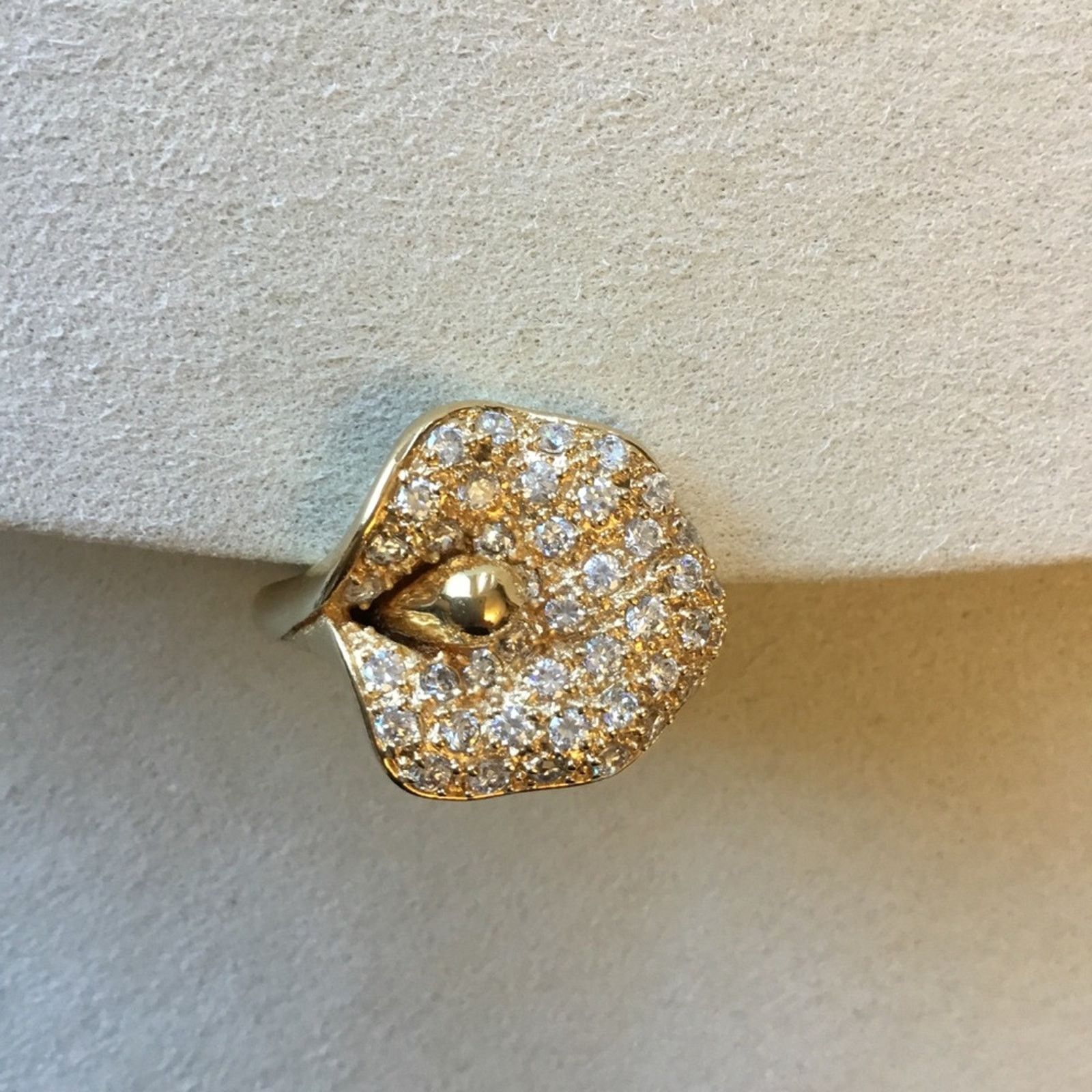 Other Gold Lily Crystal Statement Cocktail Ring Size ONE SIZE - 2 Thumbnail