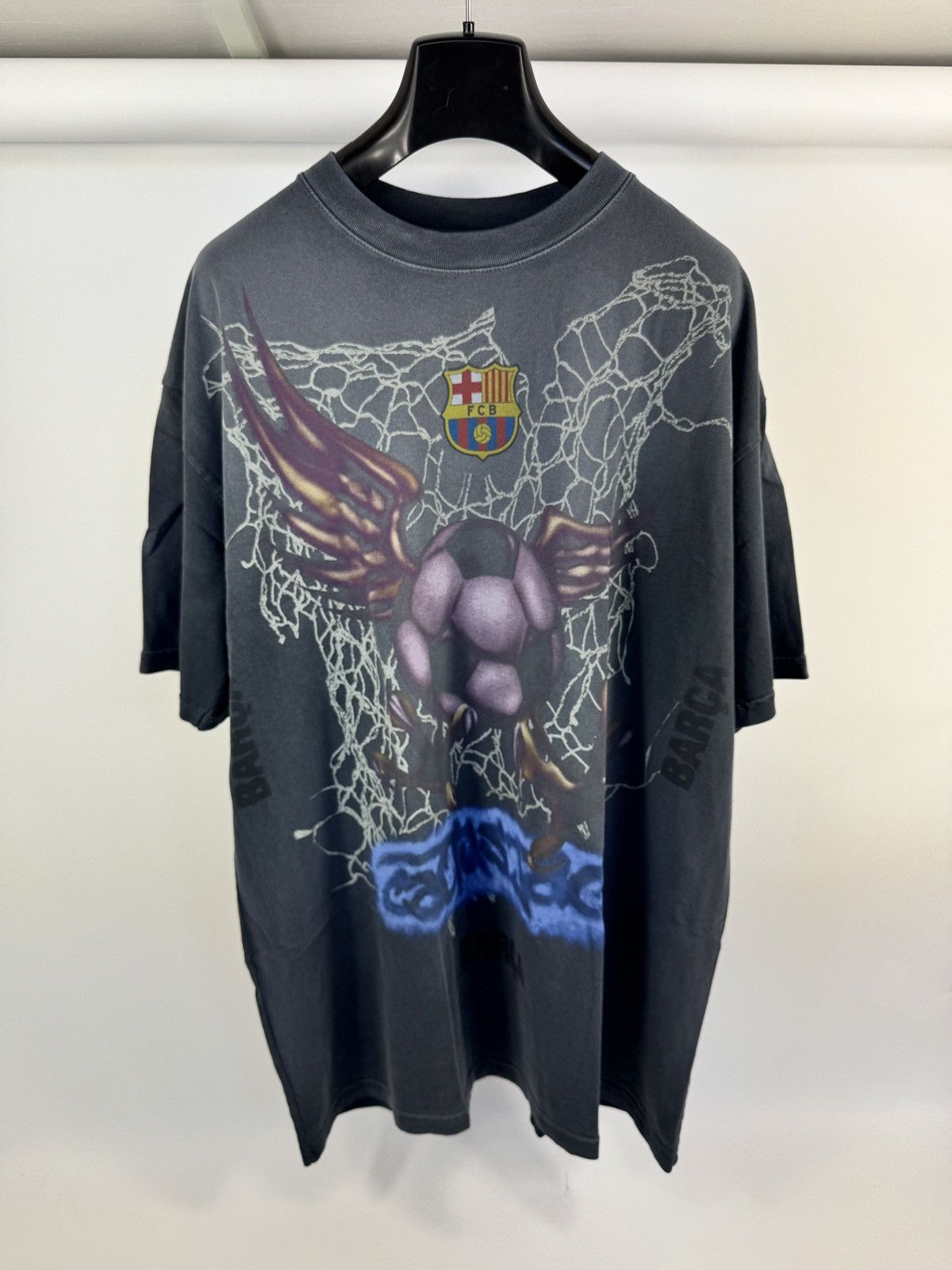 Travis Scott CJ X FCB WASHED SPRAY LOGO T-SHIRT Size US XL / EU 56 / 4 - 1 Thumbnail