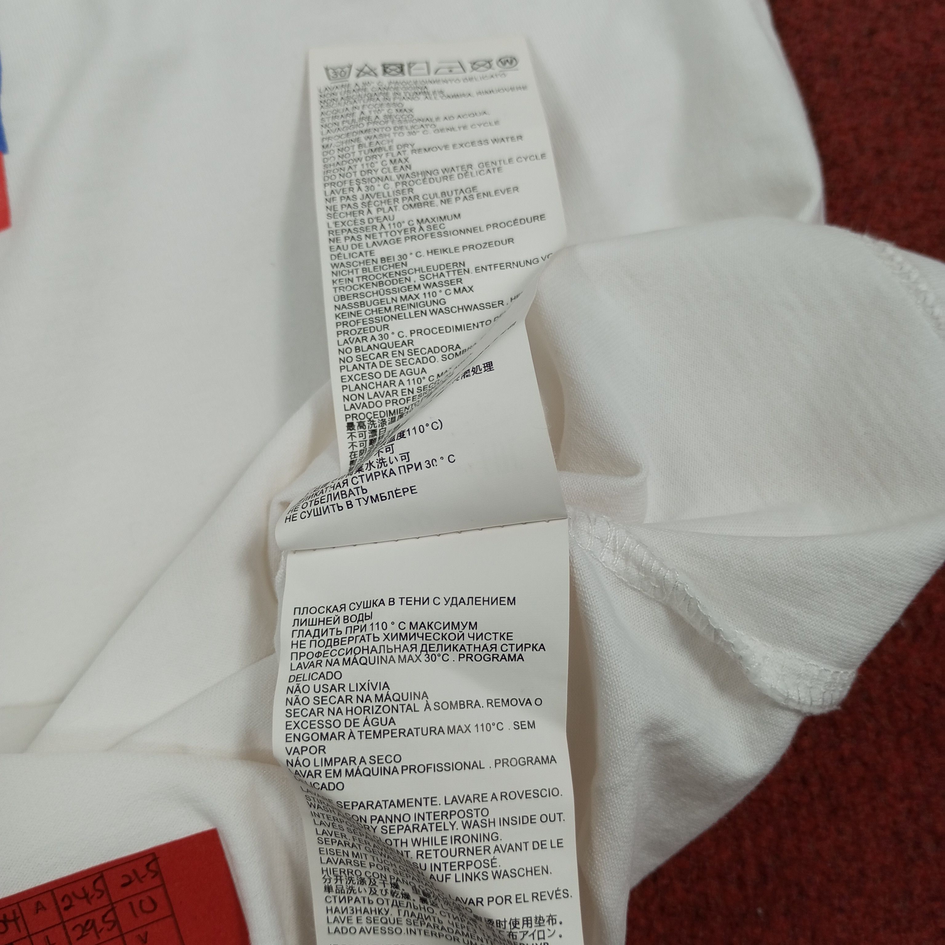 Vintage Maison Margiela Designer Brand Fashion Style Tshirt Size US XL / EU 56 / 4 - 8 Thumbnail