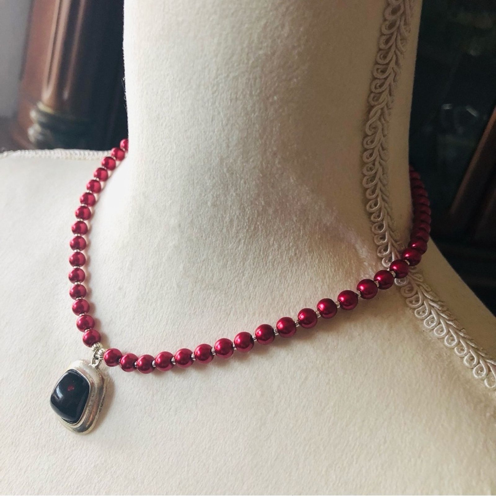 Handmade Handcrafted repurpose dark vampire blood dome Pearl necklac Size ONE SIZE - 4 Thumbnail