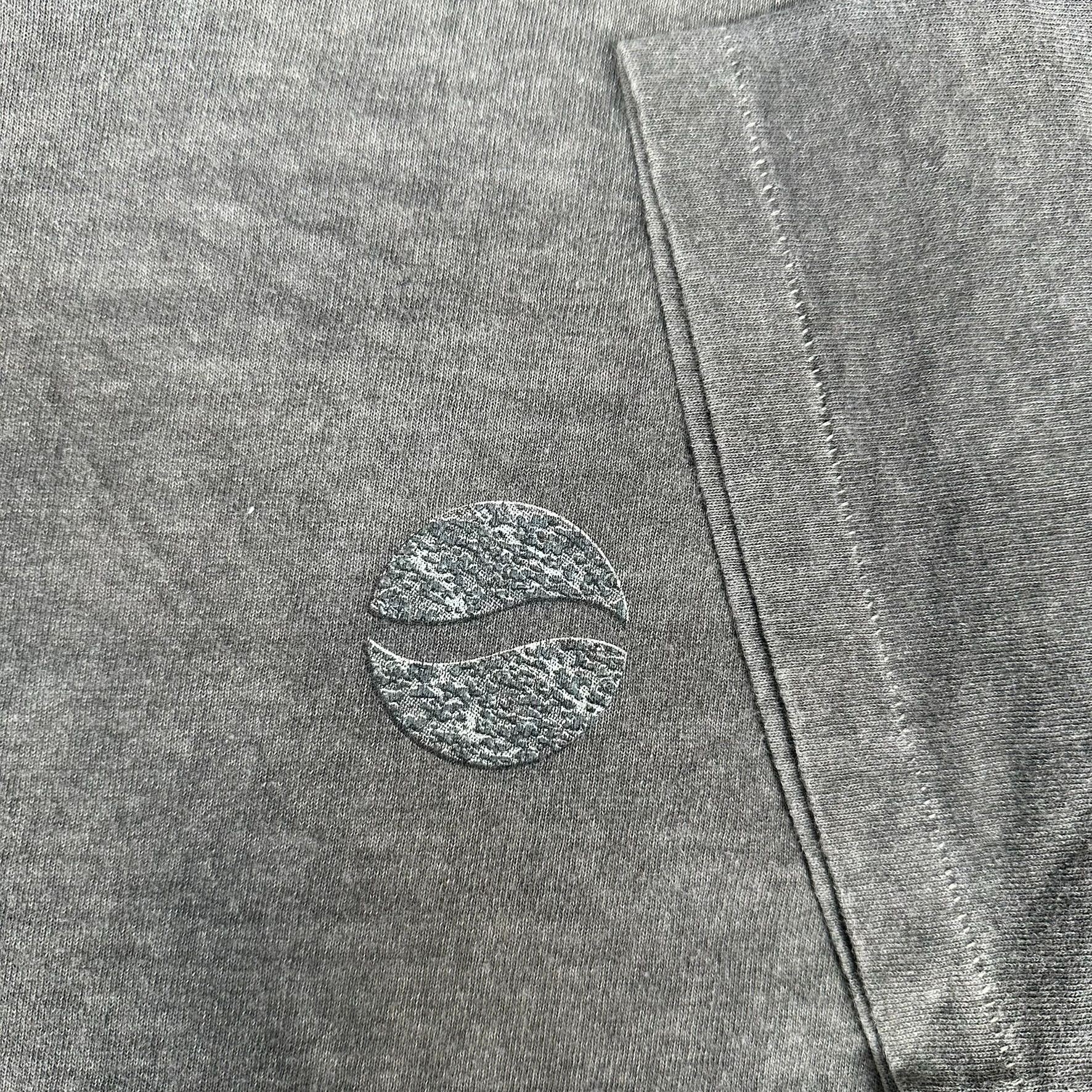Pepsi Vintage 90s Pepsi Embossed Logo T-Shirt Faded Gray L/XL Sing Size US XL / EU 56 / 4 - 4 Thumbnail