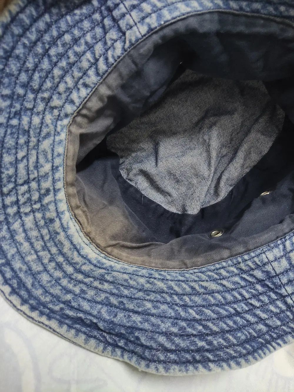 GOODENOUGH × Head Porter GOODENOUGH x HEAD PORTER VINTAGE DENIM BUCKET HAT Size ONE SIZE - 6 Thumbnail