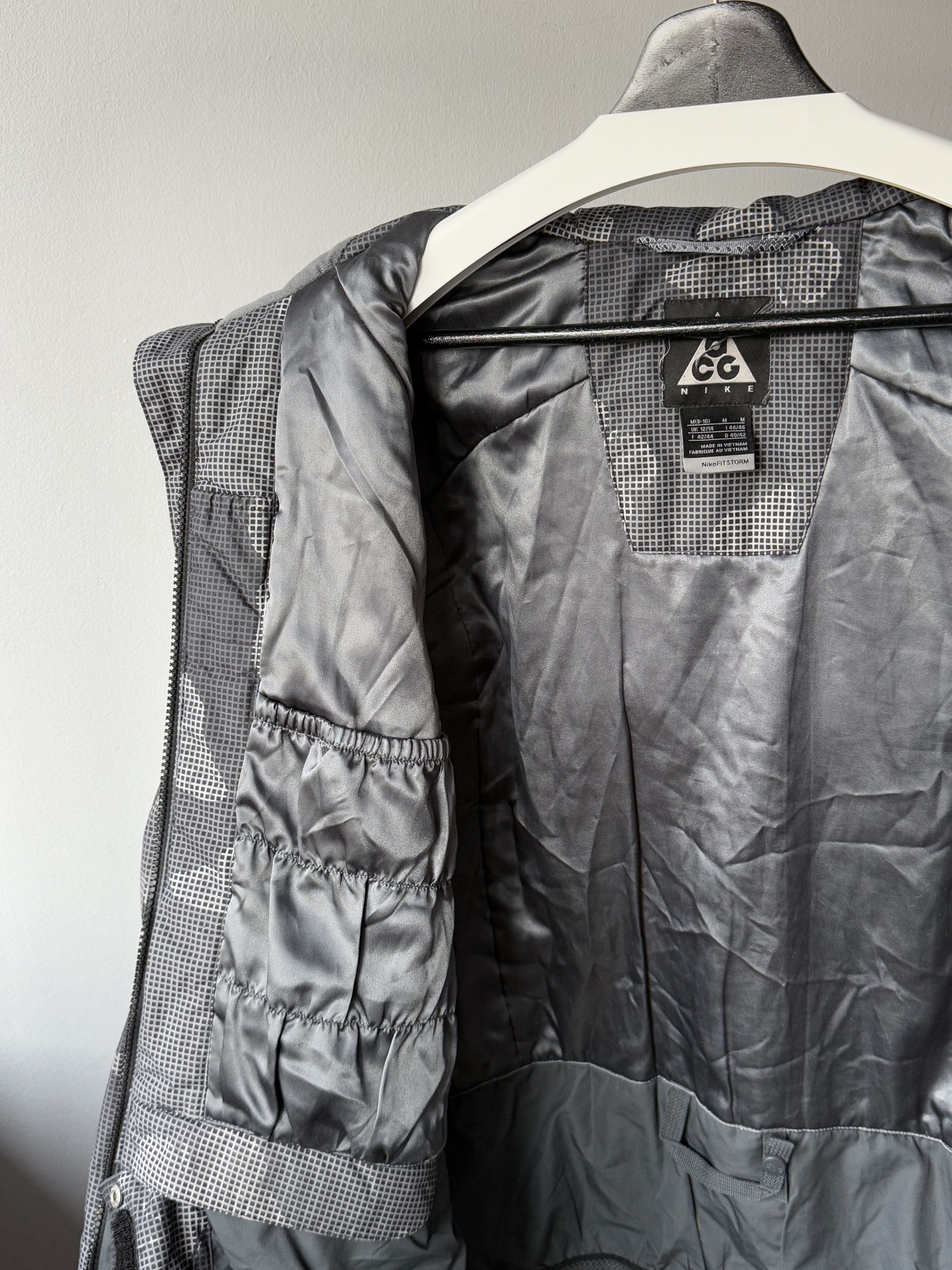 Nike ACG Women's Nike ACG Butterfly Insulated Mountain Ski Jacket Size M / US 6-8 / IT 42-44 - 14 Thumbnail