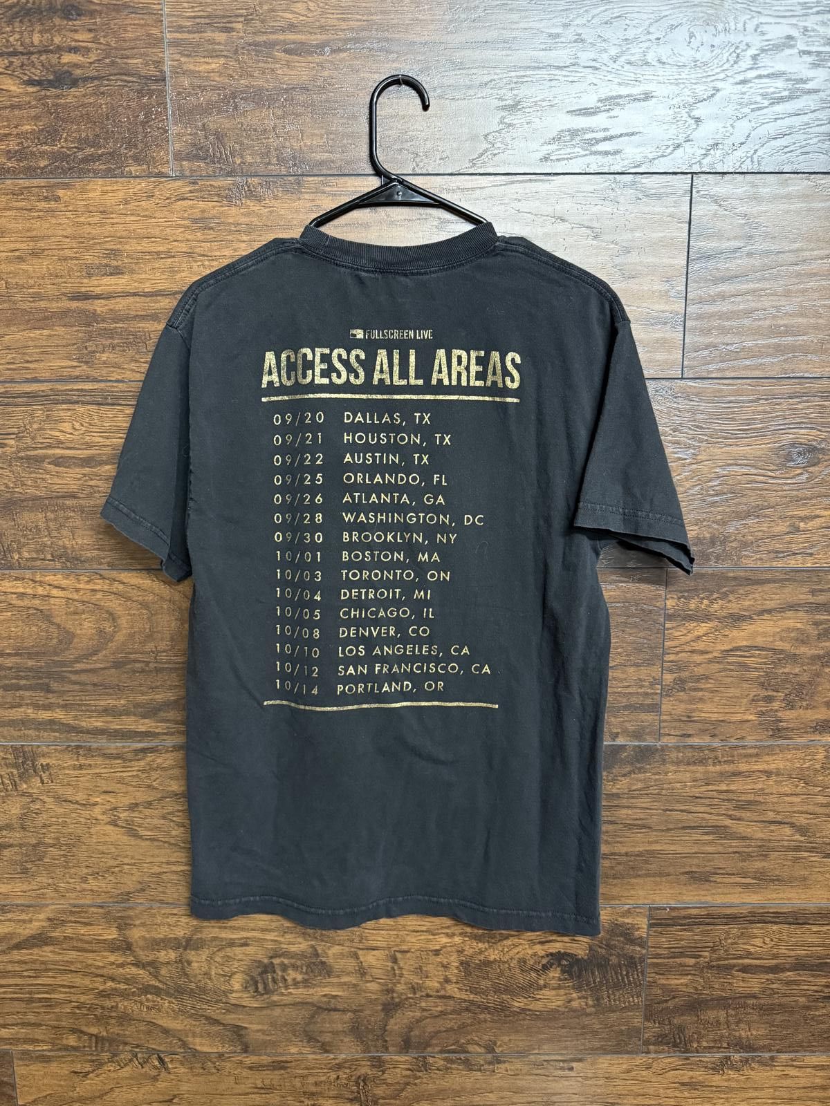 Designer The AAA Girls T-shirt Access All Areas Tour Tee M Size US M / EU 48-50 / 2 - 2 Thumbnail