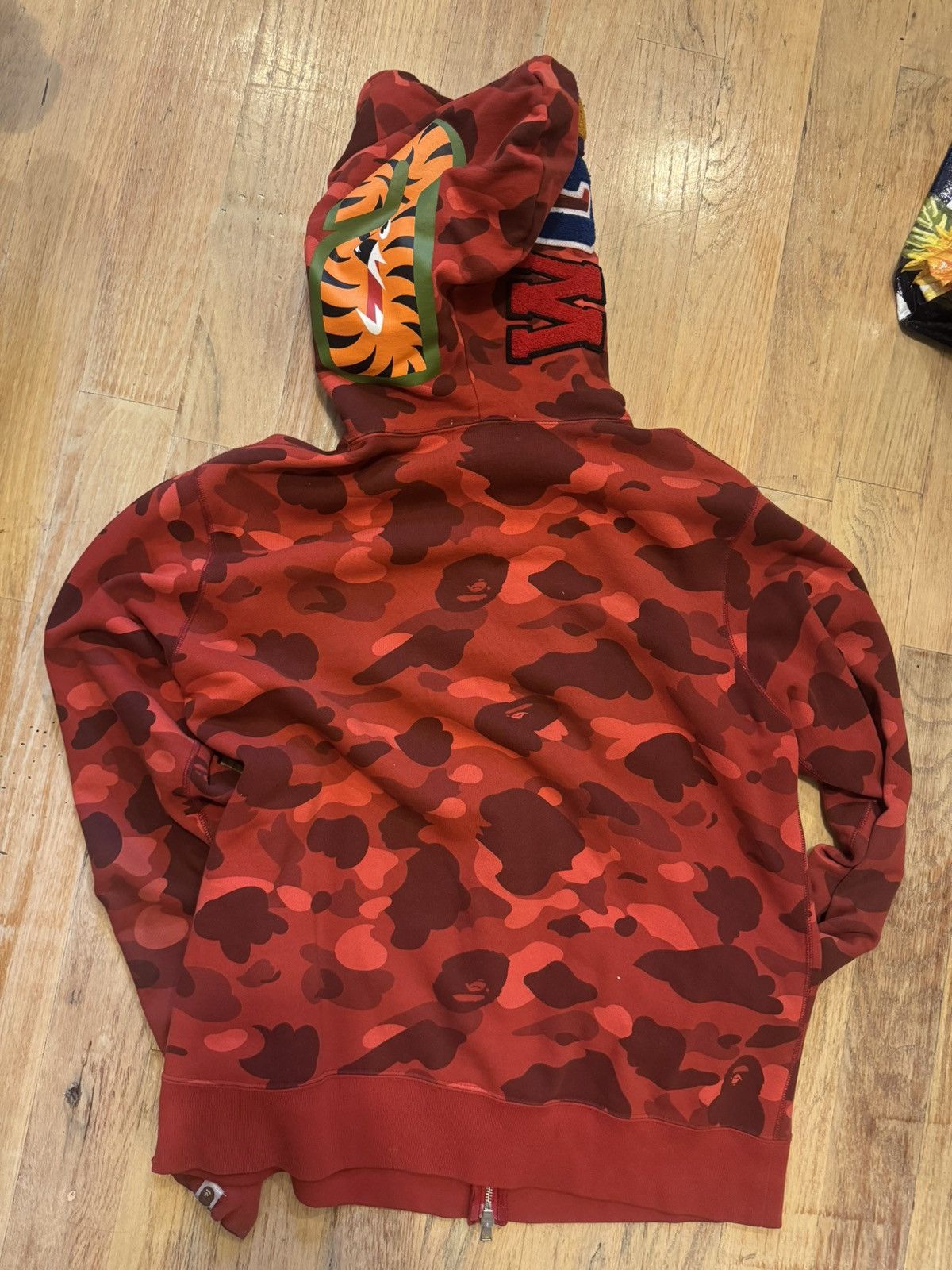 Bape Red Shark Bape Hoodie Size US XL / EU 56 / 4 - 2 Thumbnail