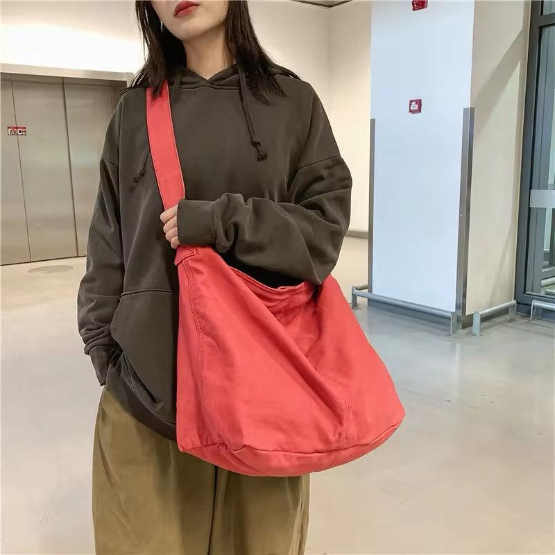 Japanese Brand × Vintage Large Canvas Crossbody Bag Size ONE SIZE - 2 Thumbnail
