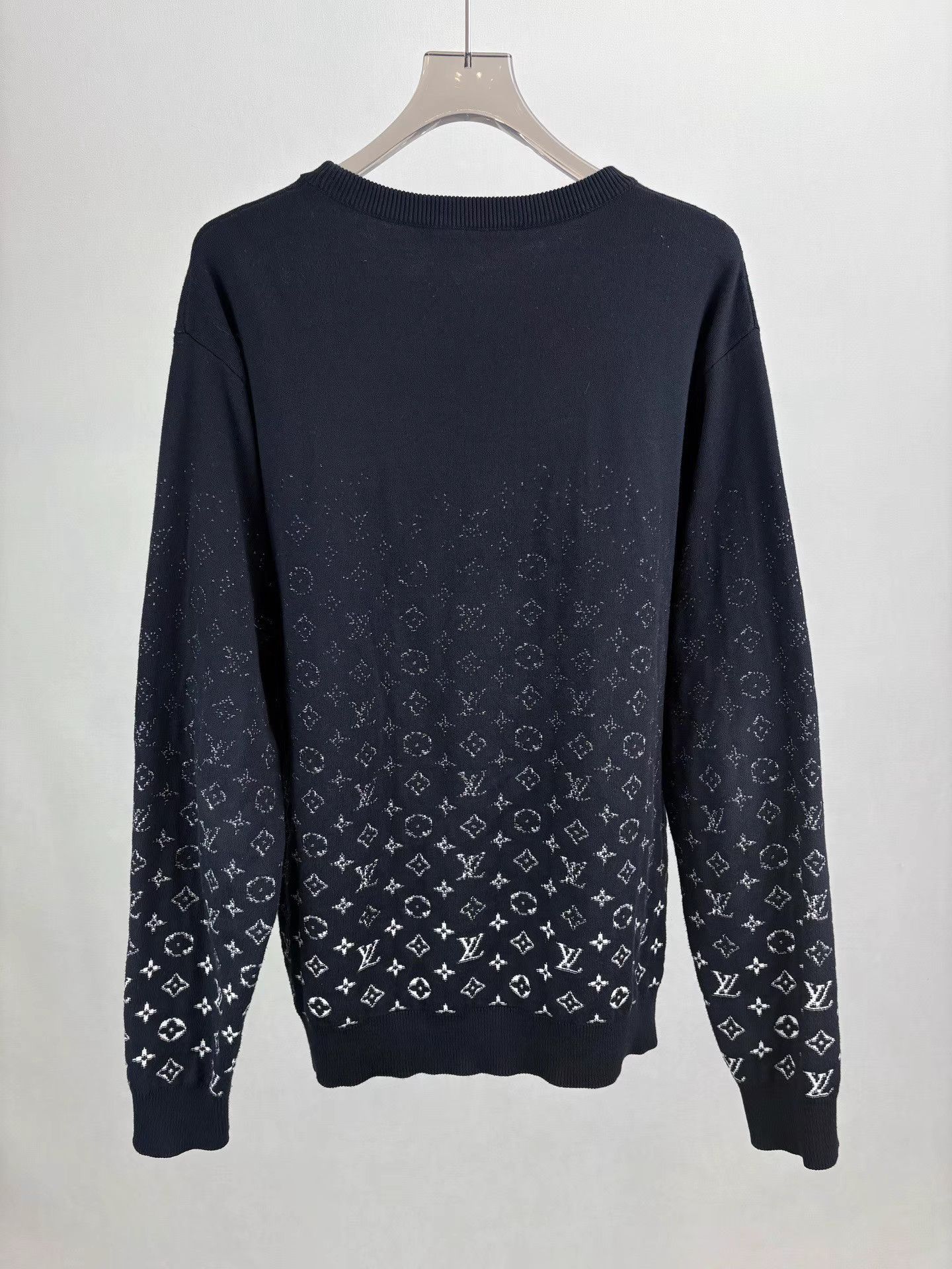 Louis Vuitton LV Monogram Gradient Full Logo Knit Sweater K1 Size US XXL / EU 58 / 5 - 2 Thumbnail