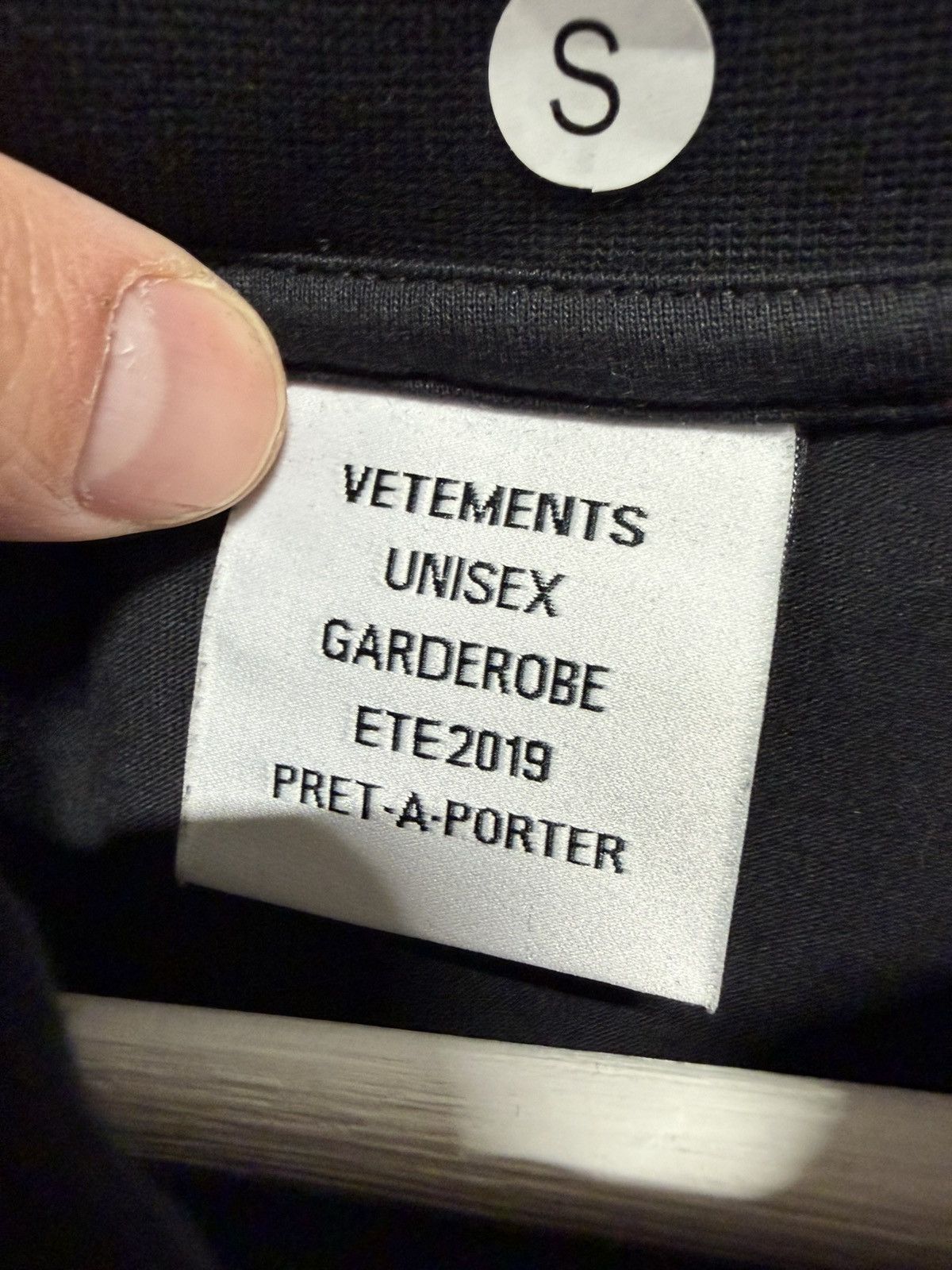 Vetements Vetements Company T-shirt rare Size US S / EU 44-46 / 1 - 4 Thumbnail