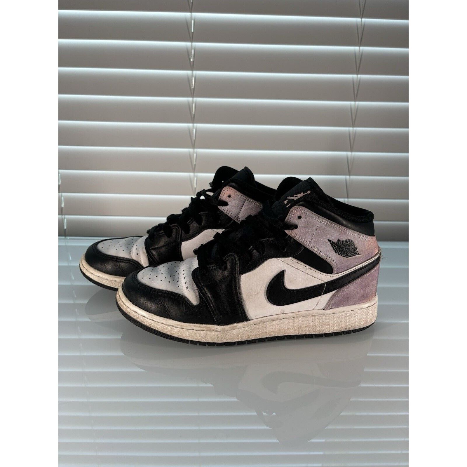 Jordan Brand Used - Air Jordan 1 SE Mid Zen Master Nike (Size: 6.5y) Size US 6.5 / EU 39-40 - 1 Thumbnail