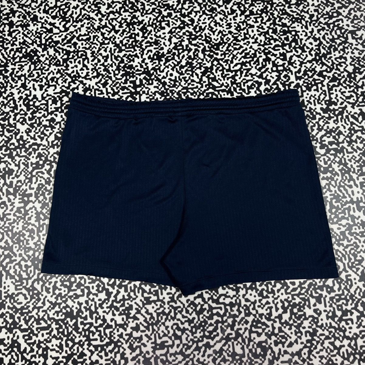 Nike Vintage 90s Nike Swoosh Logo Retro Sport Style Shorts Size US 38 / EU 54 - 10 Thumbnail