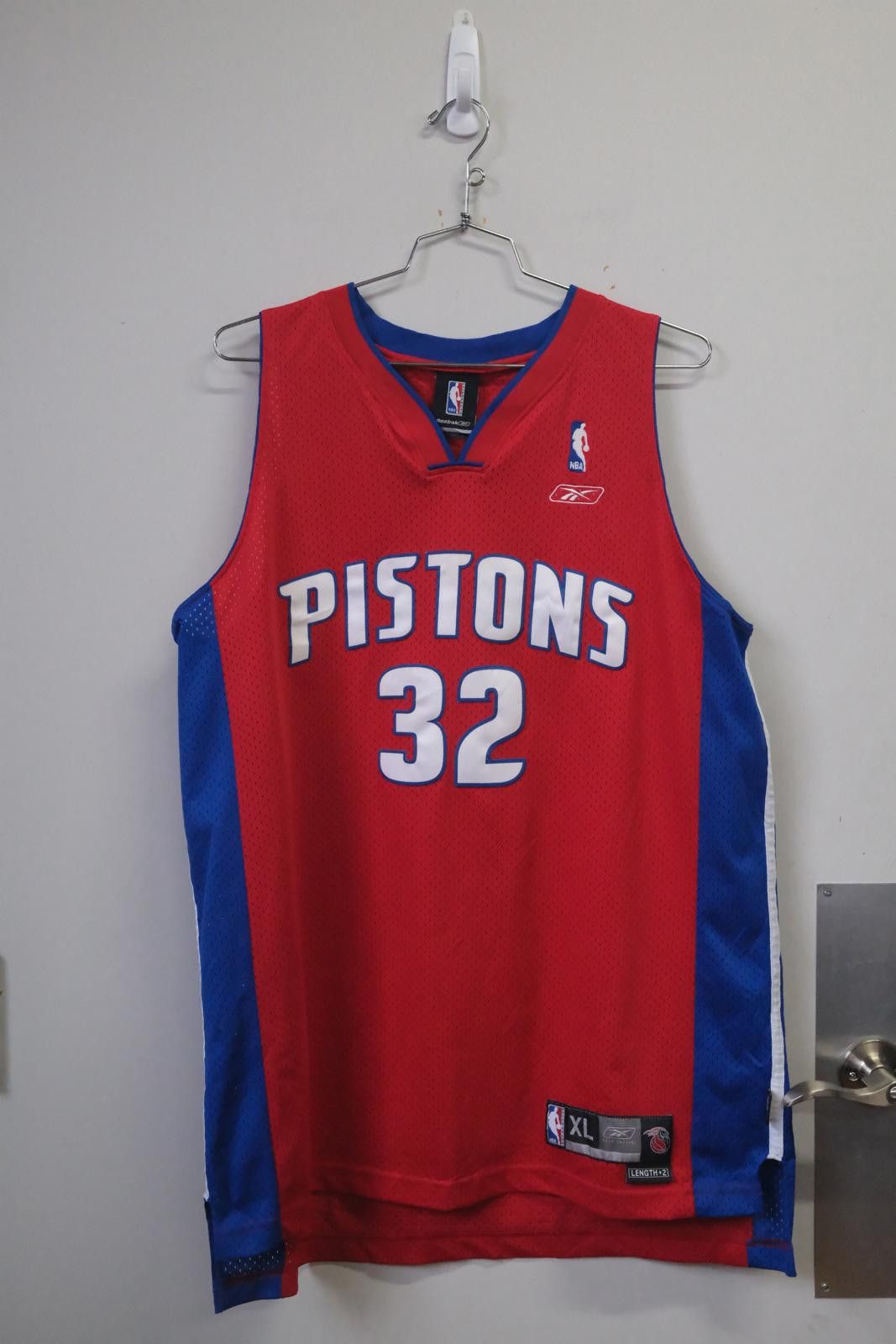 Reebok 04' Reebok Detroit Pistons Hamilton #32 Basketball Jersey Size ONE SIZE - 1 Thumbnail