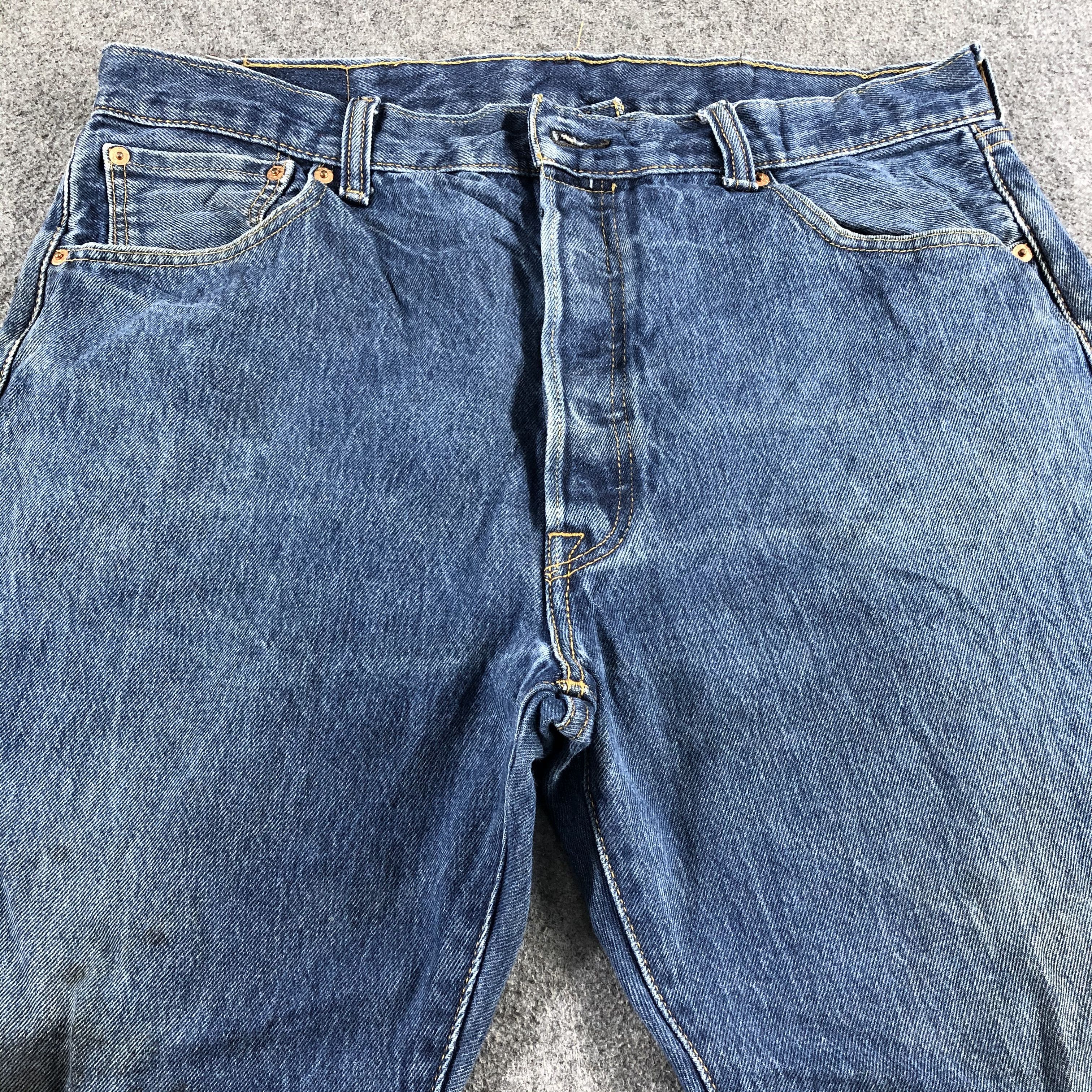 Levi's Vintage Blue Wash Levis 501 Jeans-J2417 Size US 35 - 3 Thumbnail