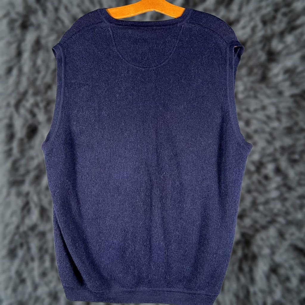 Vintage VINTAGE Johnnie Walker Sweater Vest Mens Large Blue Alpaca Tercel V Neck Blue Size US L / EU 52-54 / 3 - 1 Thumbnail