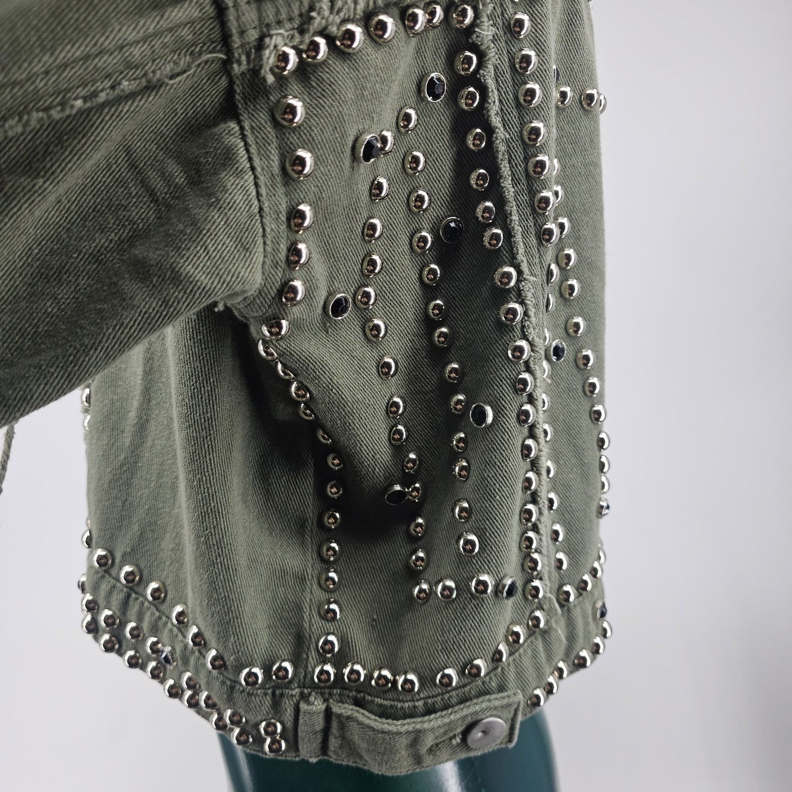 Other Before You With Love Olive Green Studded Crop Denim Jacket M Size M / US 6-8 / IT 42-44 - 3 Thumbnail