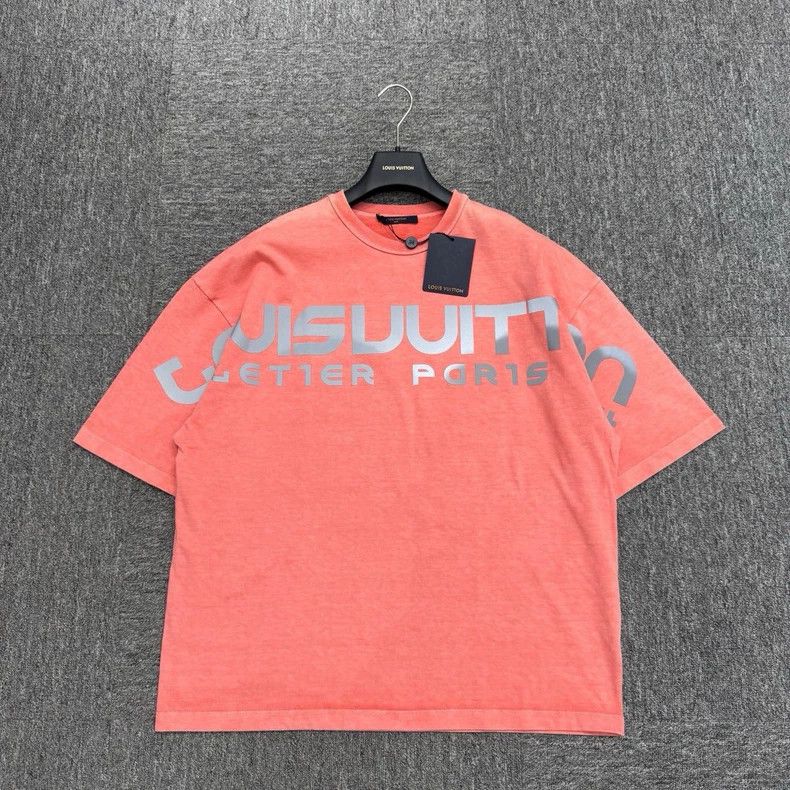 Louis Vuitton Louis Vuitton 3m reflective monogrammed printed short slee Size US XS / EU 42 / 0 - 1 Thumbnail