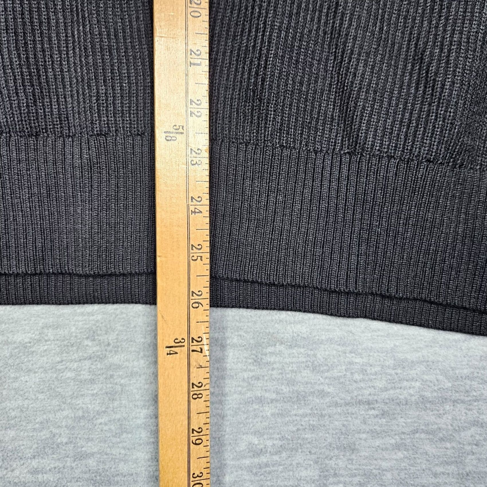 Athleta Athleta V-neck Black Long Sleeve Ribbed Sweater Size M Size M / US 6-8 / IT 42-44 - 5 Thumbnail
