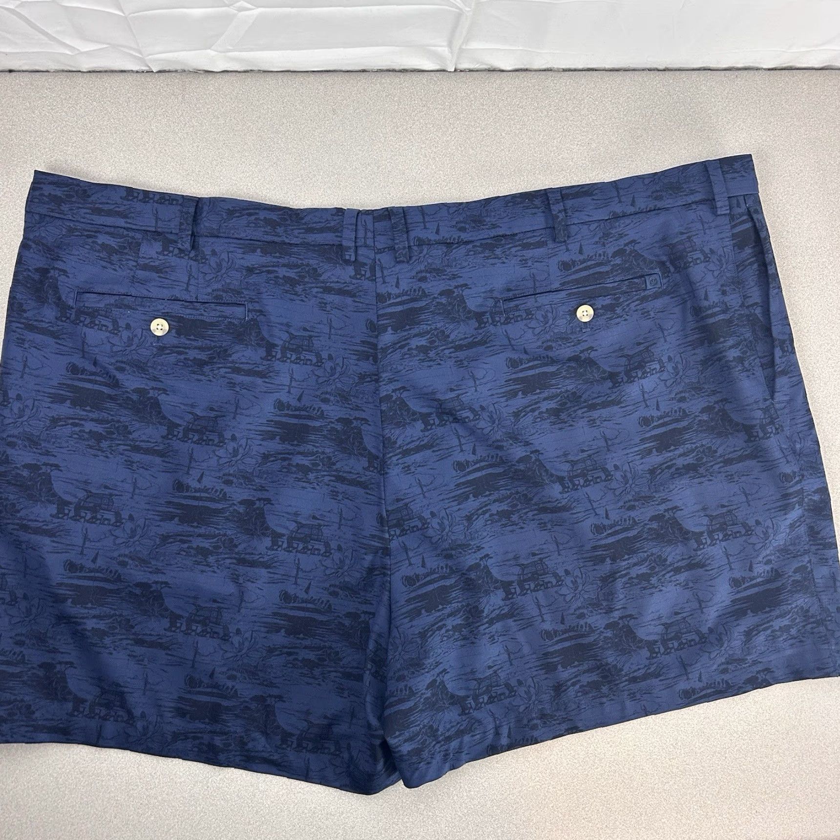 Peter Millar Peter Millar Shorts Mens 54R Blue Floral Golf Stretch Salem Course Performance Golf Sports Modern Size US 38 / EU 54 - 5 Thumbnail
