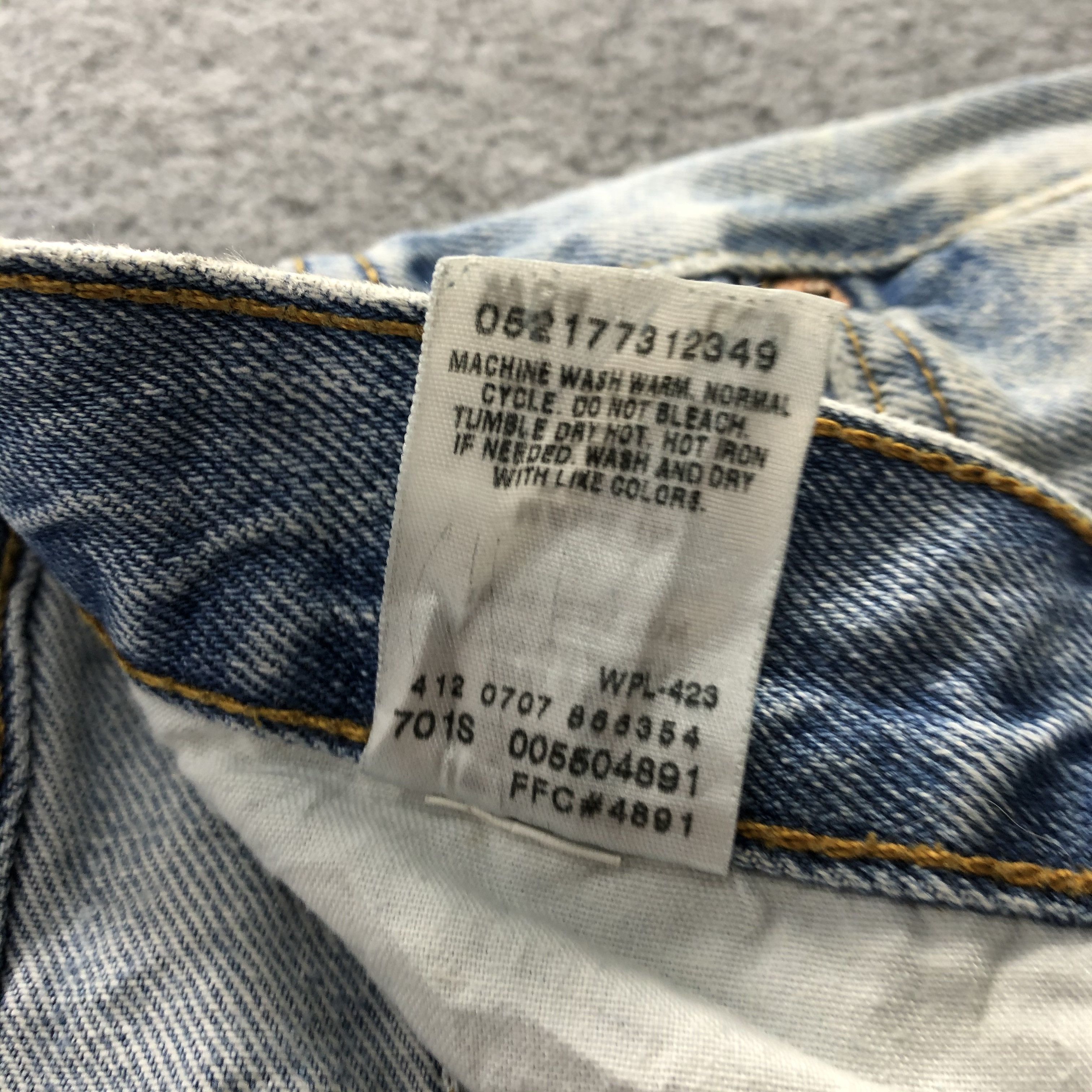 Levi's Vintage Levis 550 Jeans Dirty Medium Wash Denim KJ474 Size US 33 - 9 Thumbnail