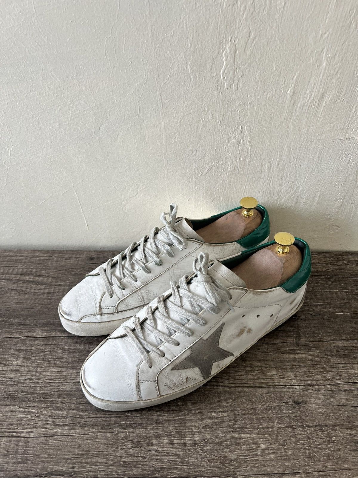 Golden Goose GOLDEN GOOSE SUPERSTAR GREEN HEEL TAB Size US 8 / EU 41 - 1 Thumbnail